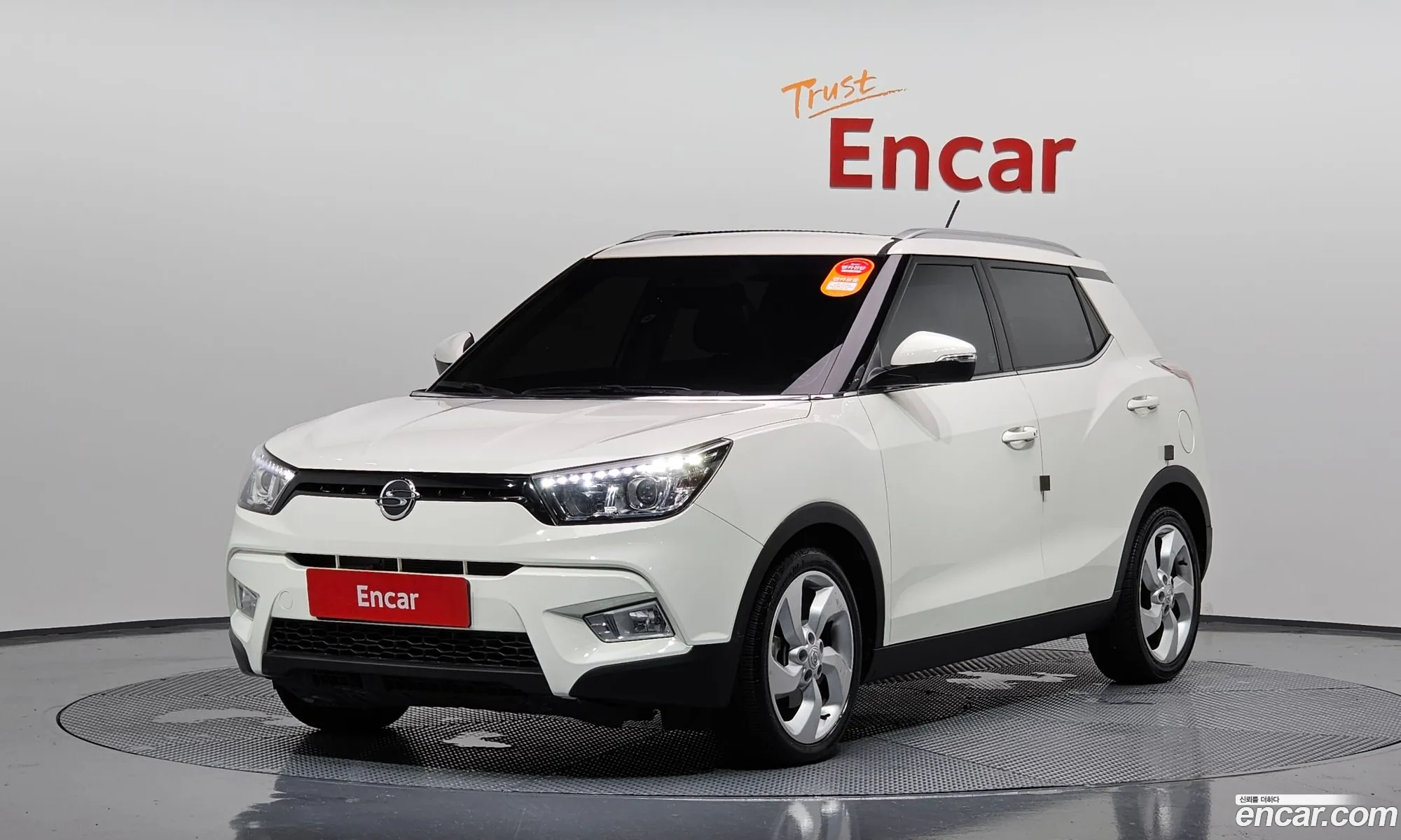 Kg Mobility Ssangyong Tivoli Lx 2Wd Luxury Model - фотография 8342411