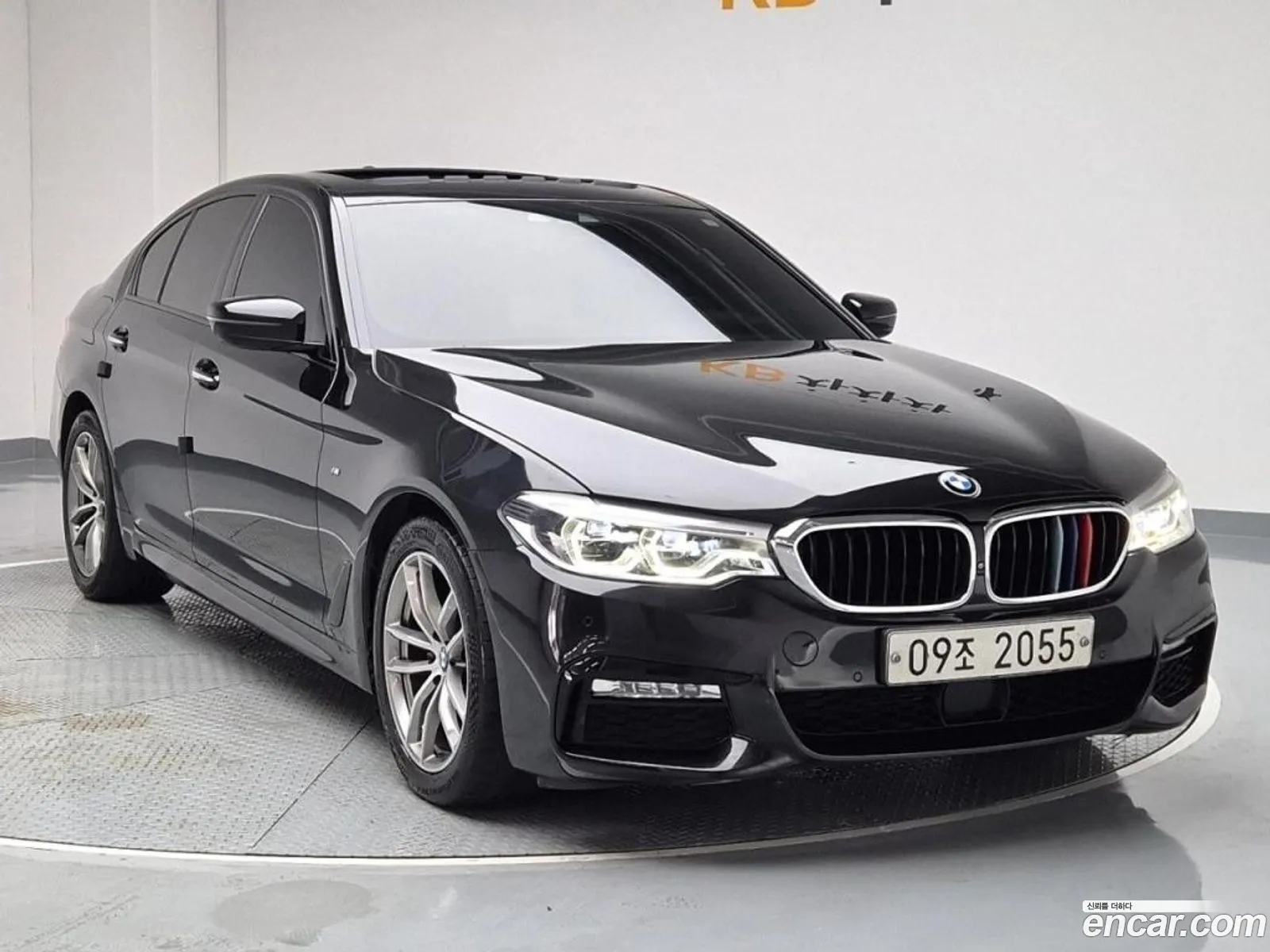 BMW 5 Series G30 520D xDrive M Sport Plus - фотография 5531408