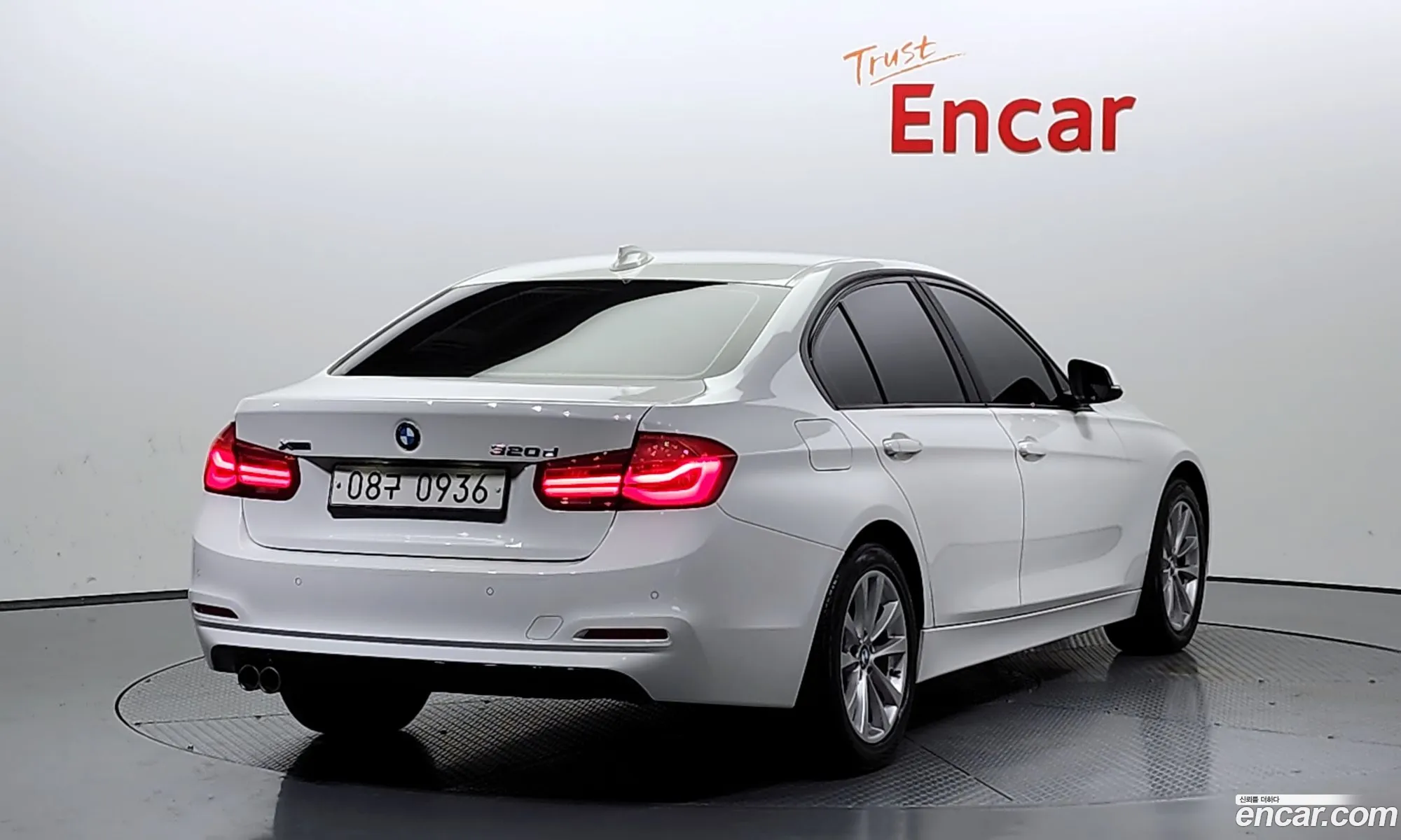 BMW 3 Series F30 320D xDrive - фотография 18229541
