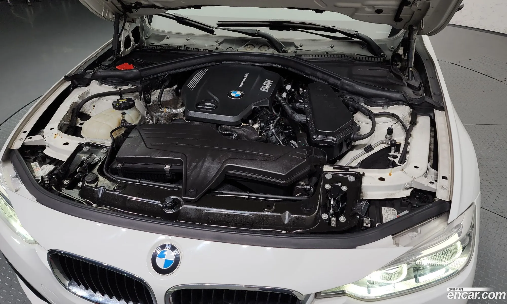 BMW 3 Series F30 320D xDrive - фотография 18229545