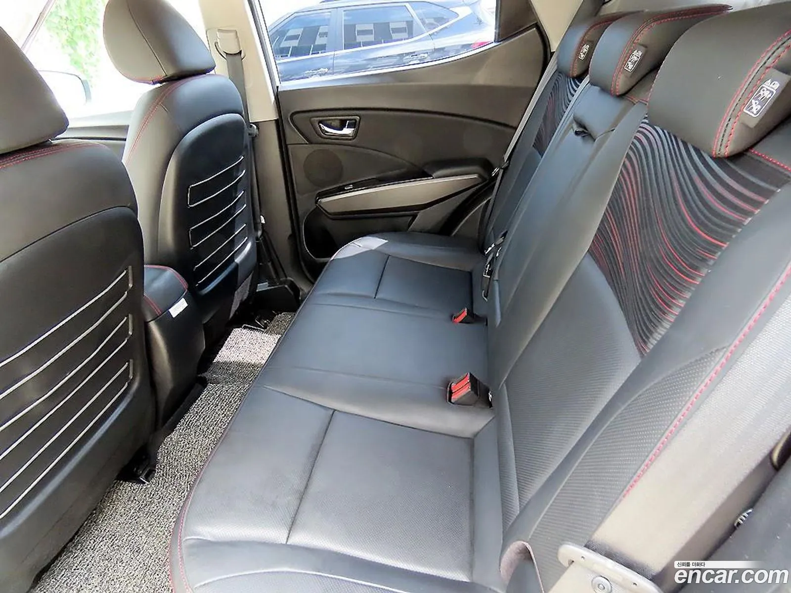 Kg Mobility Ssangyong Tivoli Air Diesel Ix 4Wd - фотография 8186163