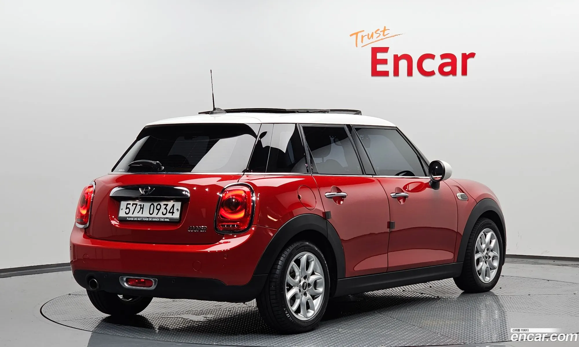 Mini Cooper 5-Door High 3Rd Generation - фотография 928554