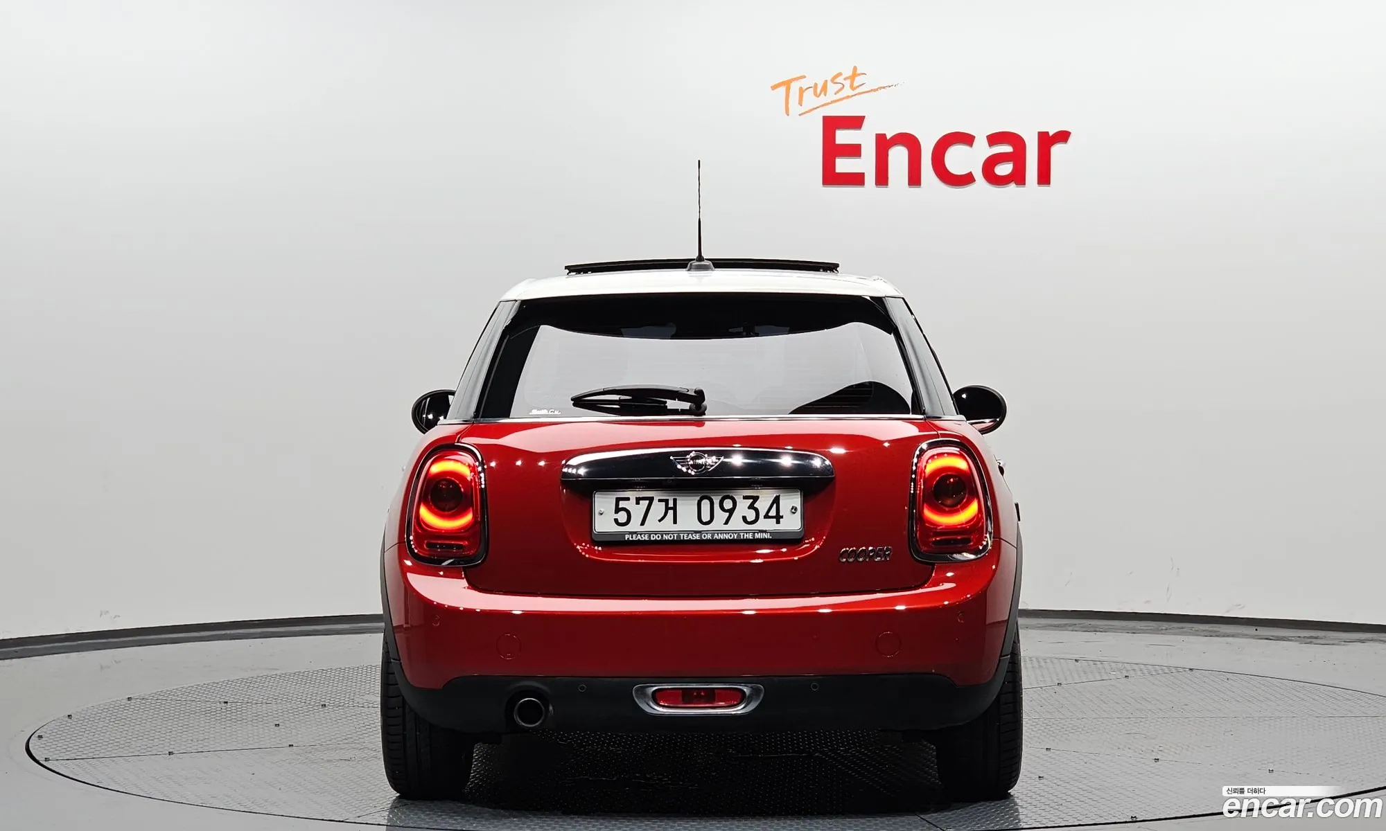 Mini Cooper 5-Door High 3Rd Generation - фотография 928556