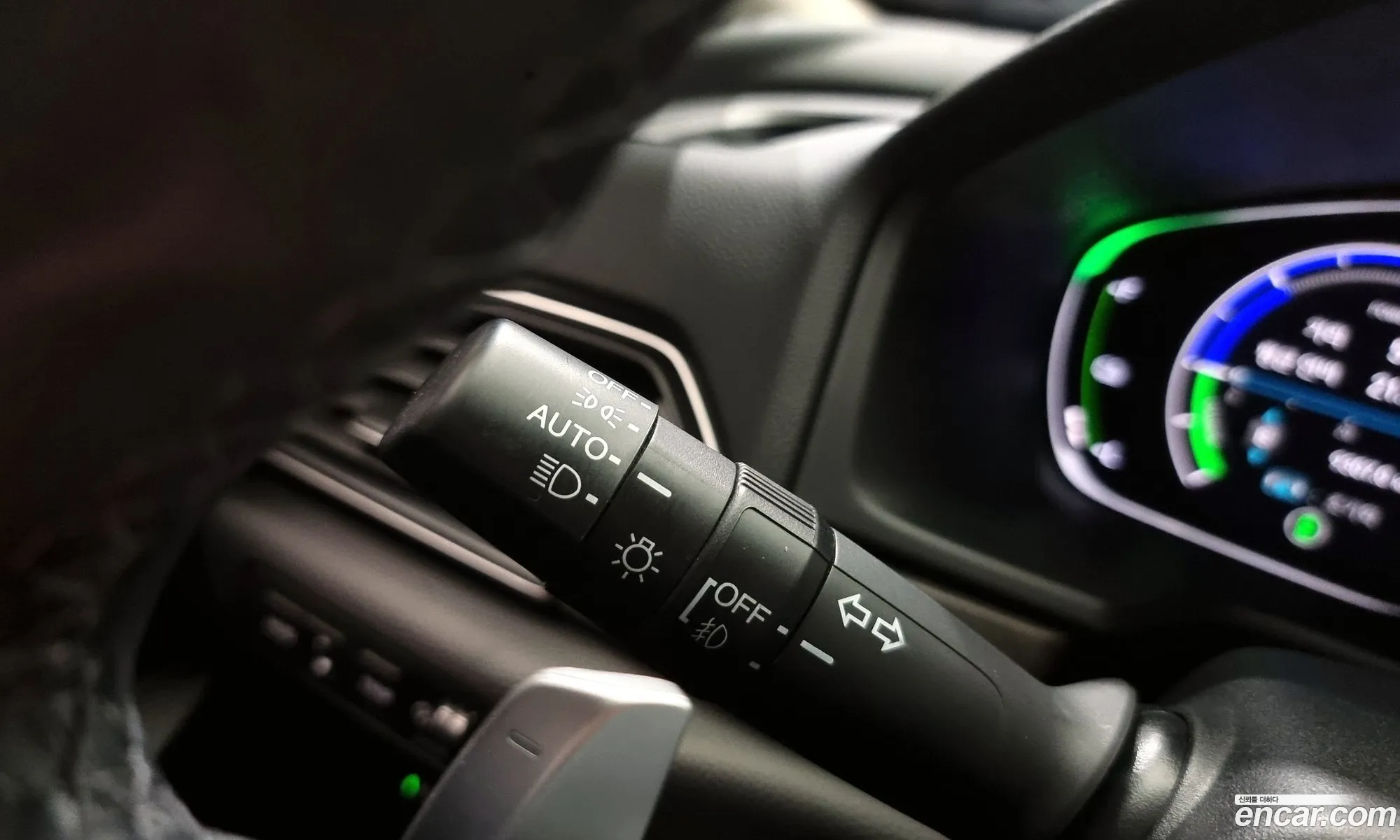Accord 10Th Generation 20 Hybrid Touring - фотография 11985331