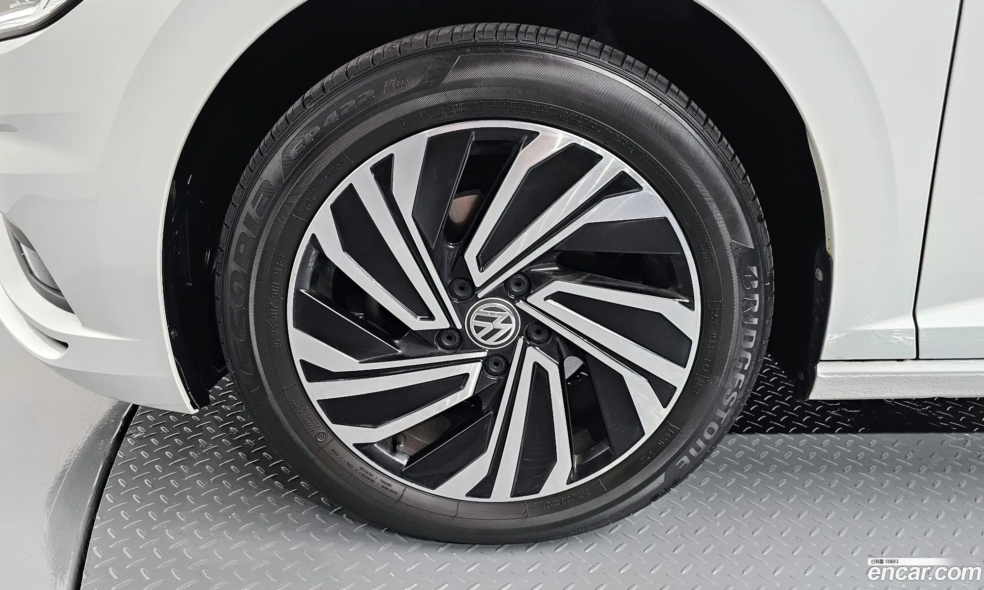 Volkswagen Jetta 7Th Generation 14 Tsi Prestige - фотография 8018999