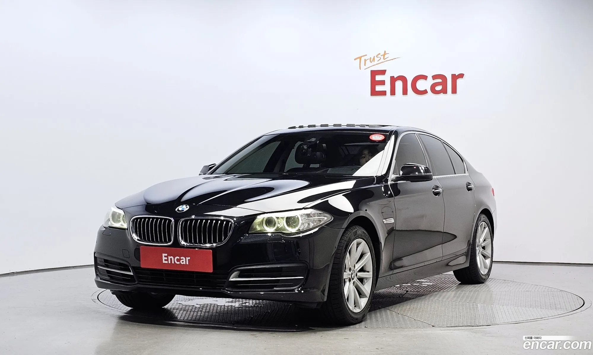 BMW 5 Series F10 528I - фотография 12367810