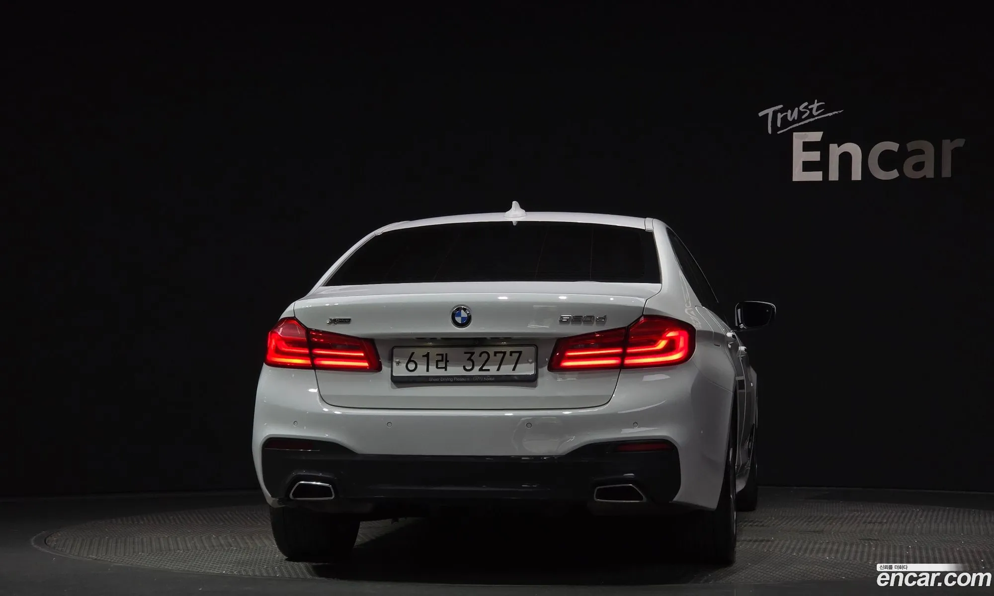 BMW 5 Series G30 520D xDrive M Sport Plus - фотография 18422335