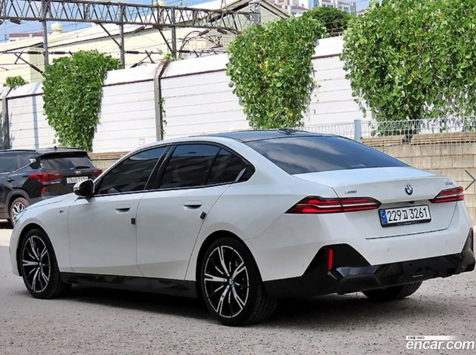 BMW 5 Series G60 530I xDrive M Sports - фотография 12367776