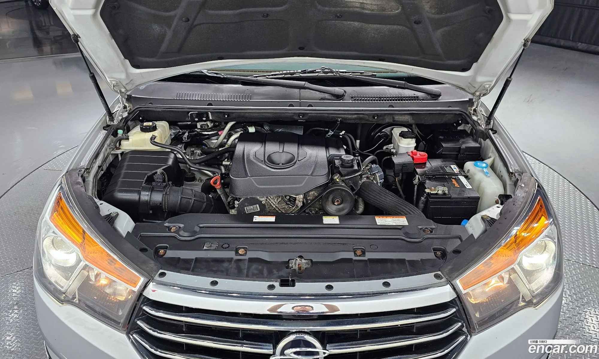 Kg Mobility Ssangyong Korando Turismo 4Wd Rx 9-Seater - фотография 7126678