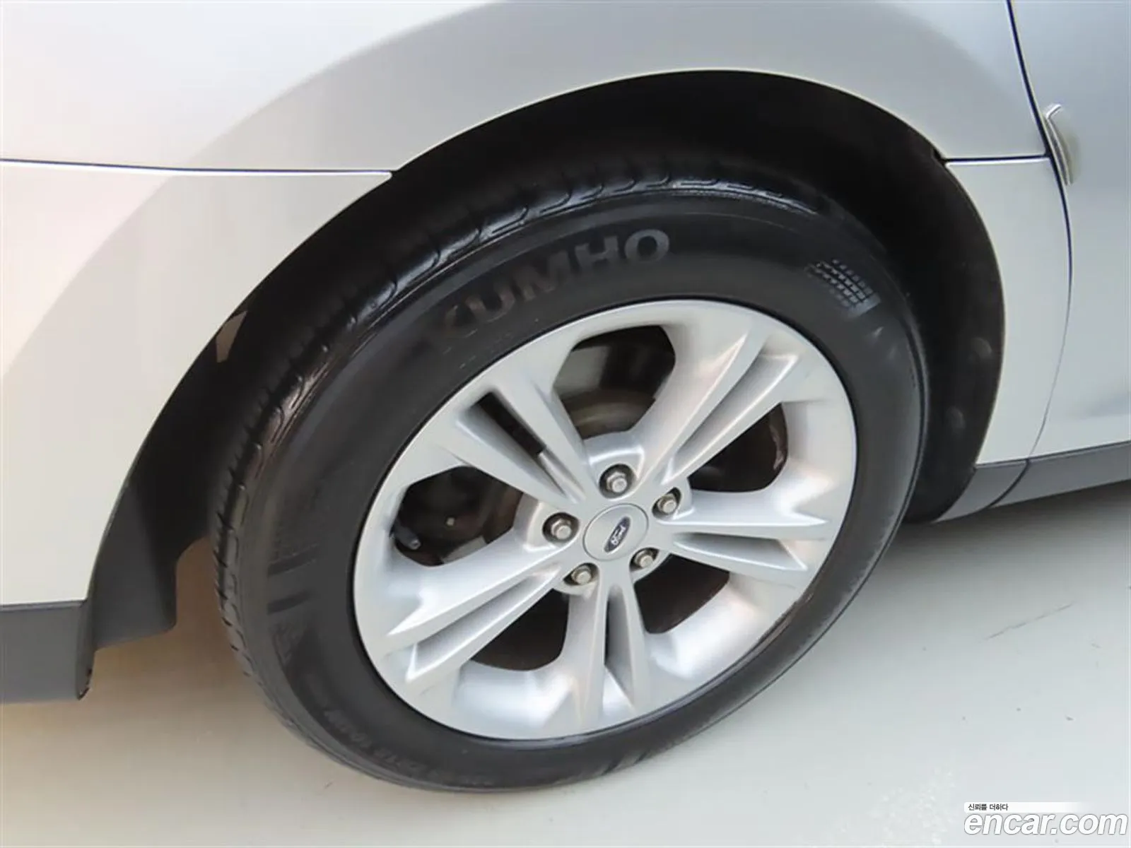 Ford New Taurus 20 Sel Ecoboost 6Th Generation - фотография 4609119