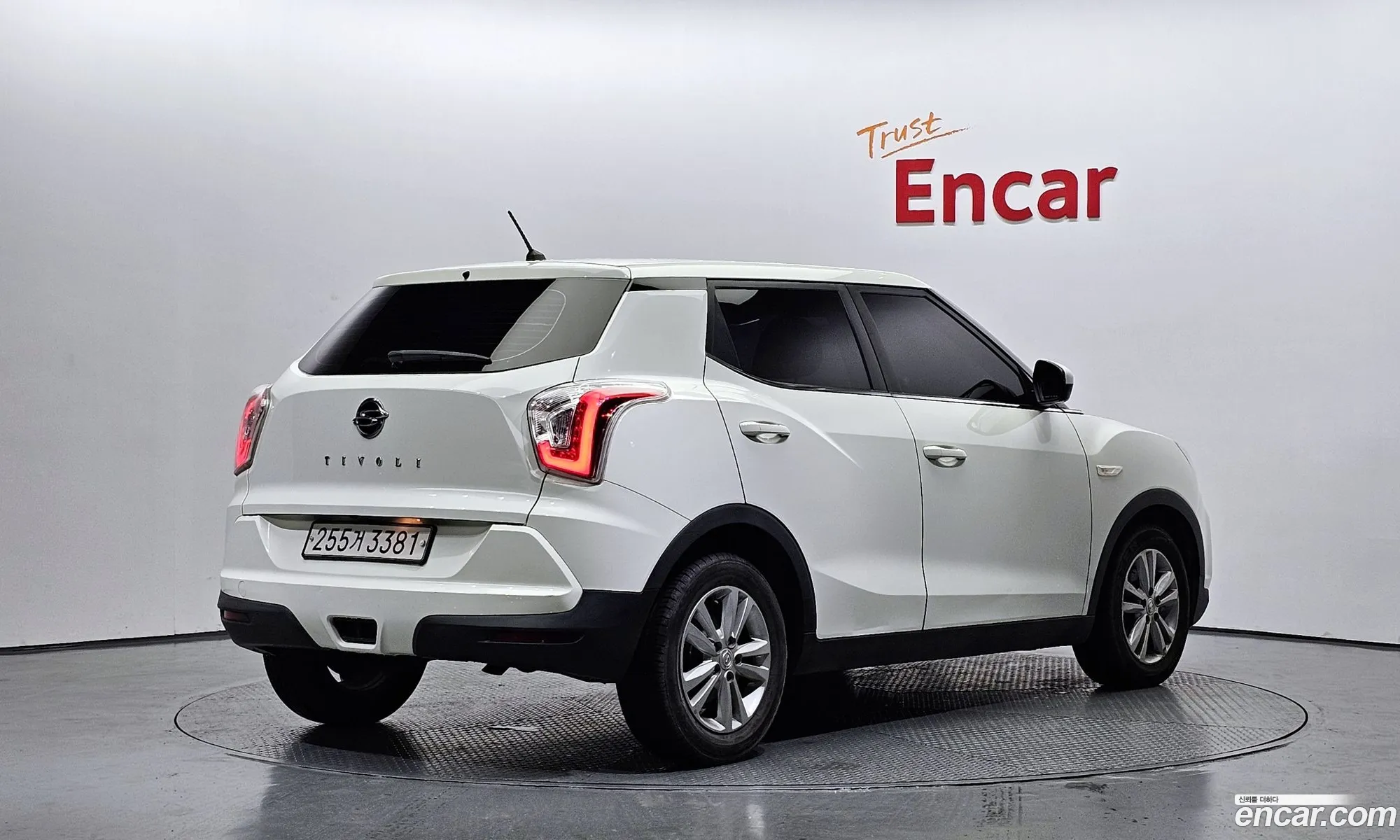 Kg Mobility Ssangyong Tivoli Armor Diesel Tx 2Wd - фотография 8336504