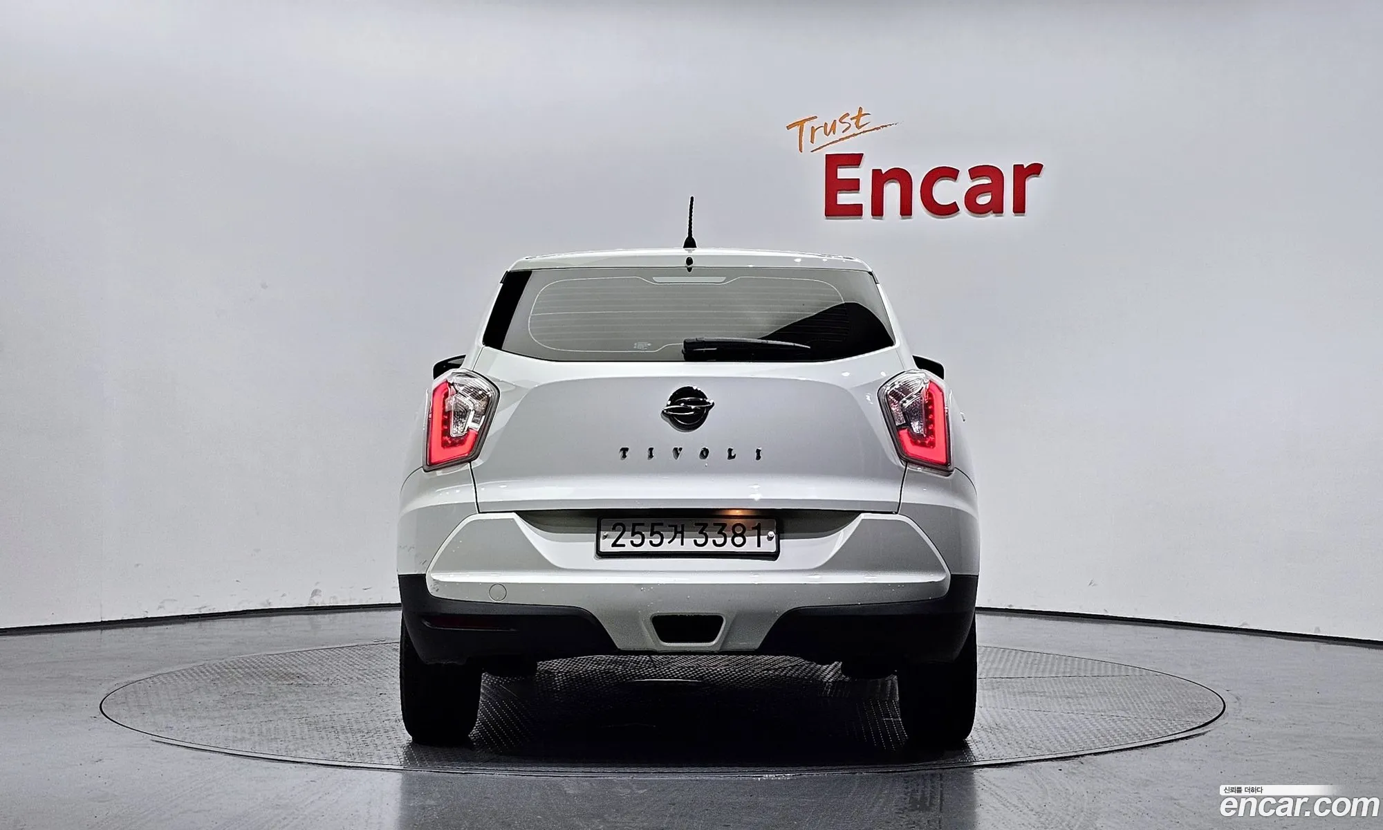 Kg Mobility Ssangyong Tivoli Armor Diesel Tx 2Wd - фотография 8336508