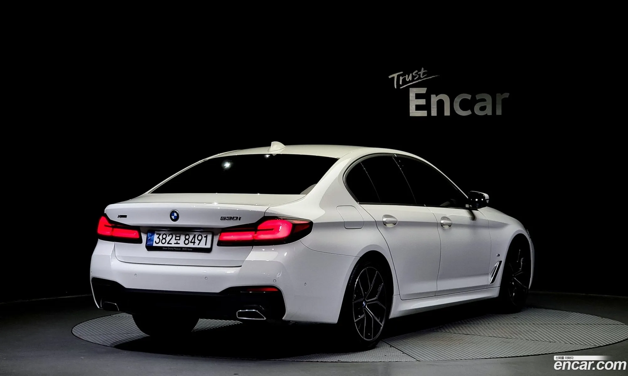 BMW 5 Series G30 530I xDrive M Sports - фотография 5180463