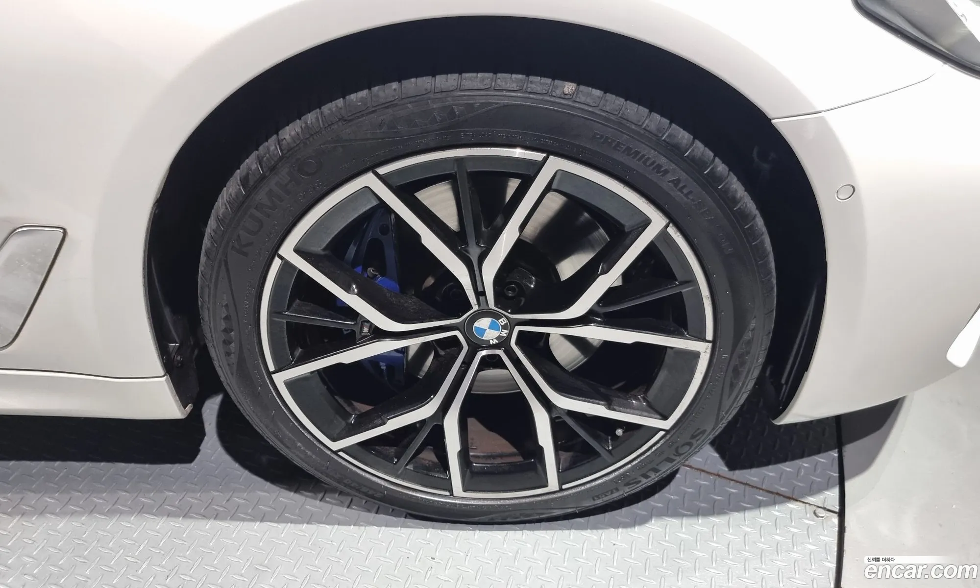 BMW 5 Series G30 530I xDrive M Sports - фотография 5180466