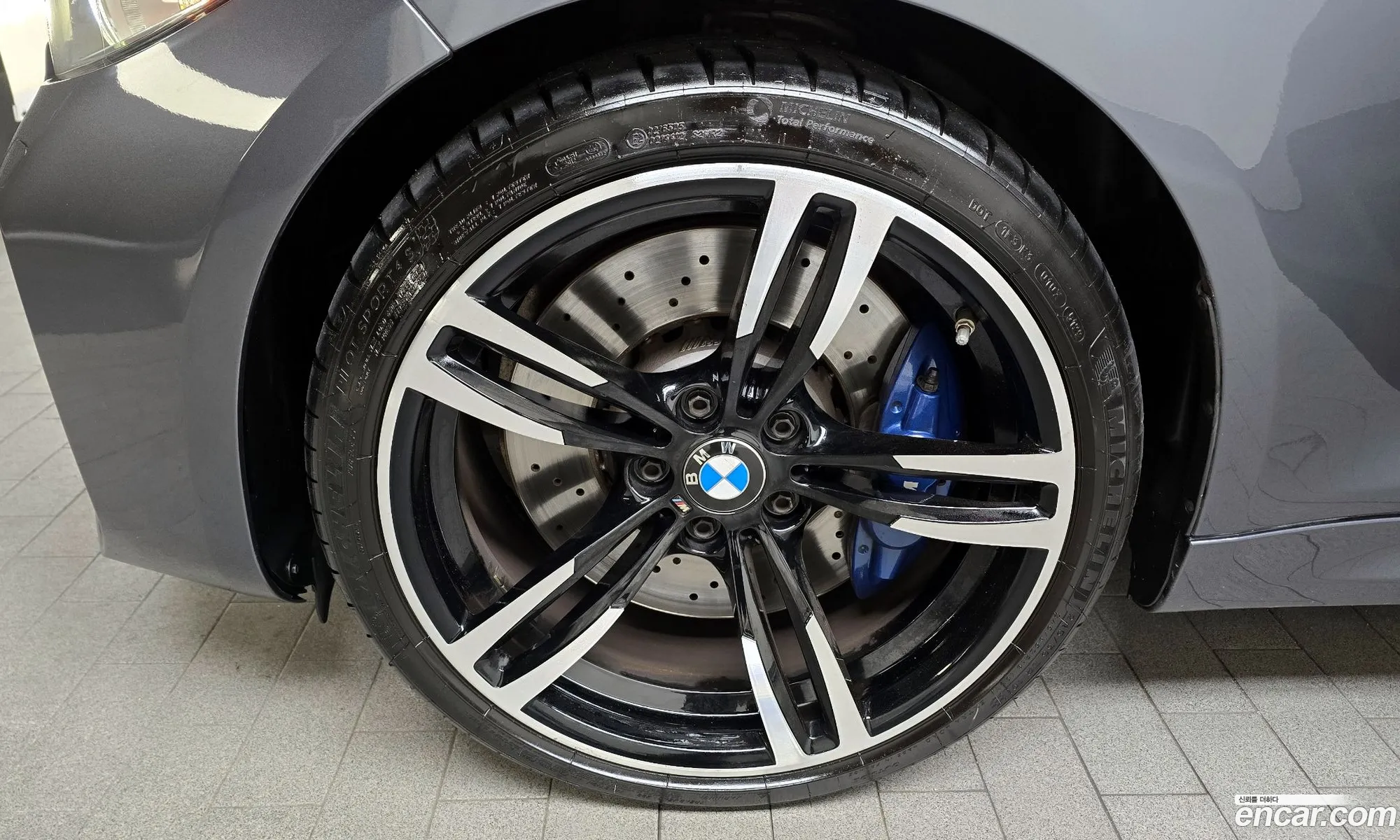 BMW M2 F87 M2 Coupe M Performance Steering Wheel Edition - фотография 8864084