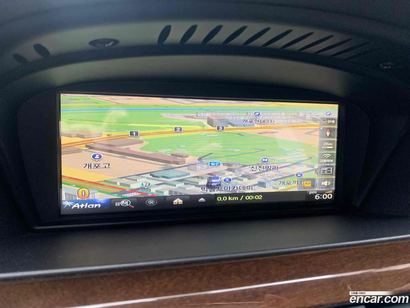 BMW 3 Series E90 320D Sedan Navigation Package - фотография 5092221