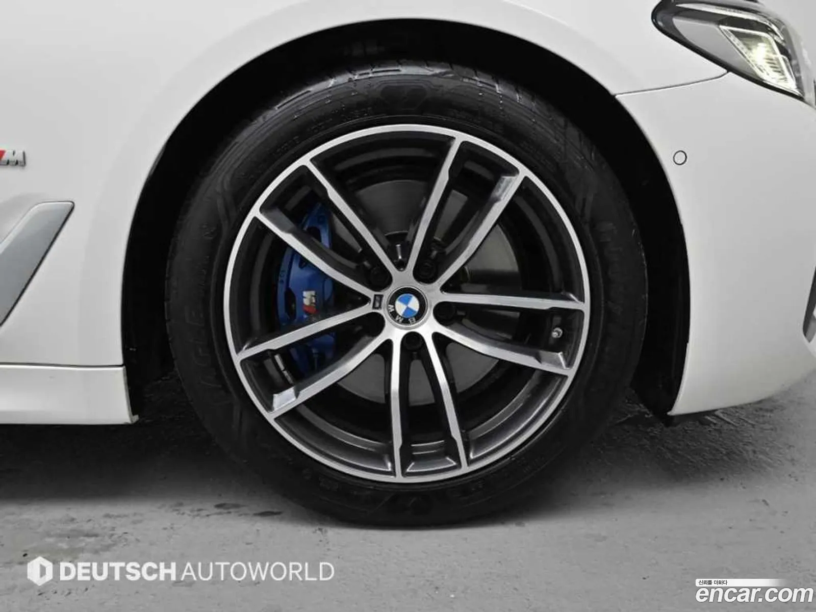 BMW 5 Series G30 520I M Sports - фотография 18219205