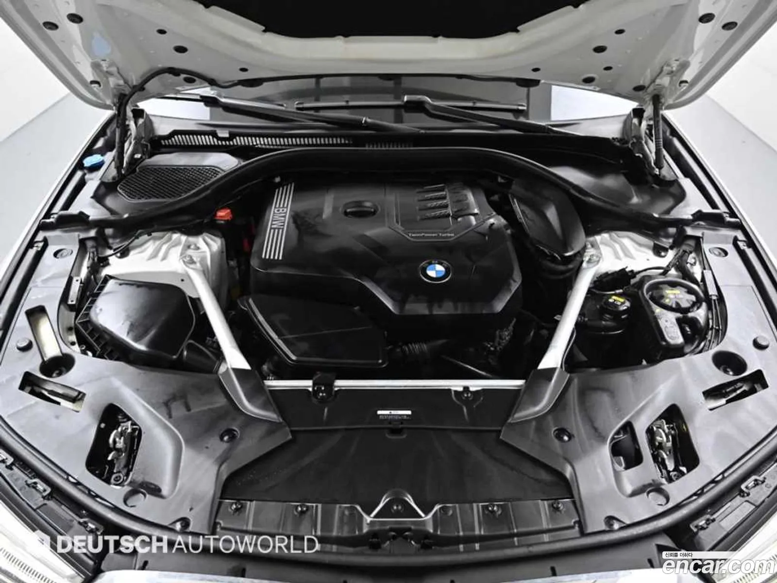 BMW 5 Series G30 520I M Sports - фотография 18219206