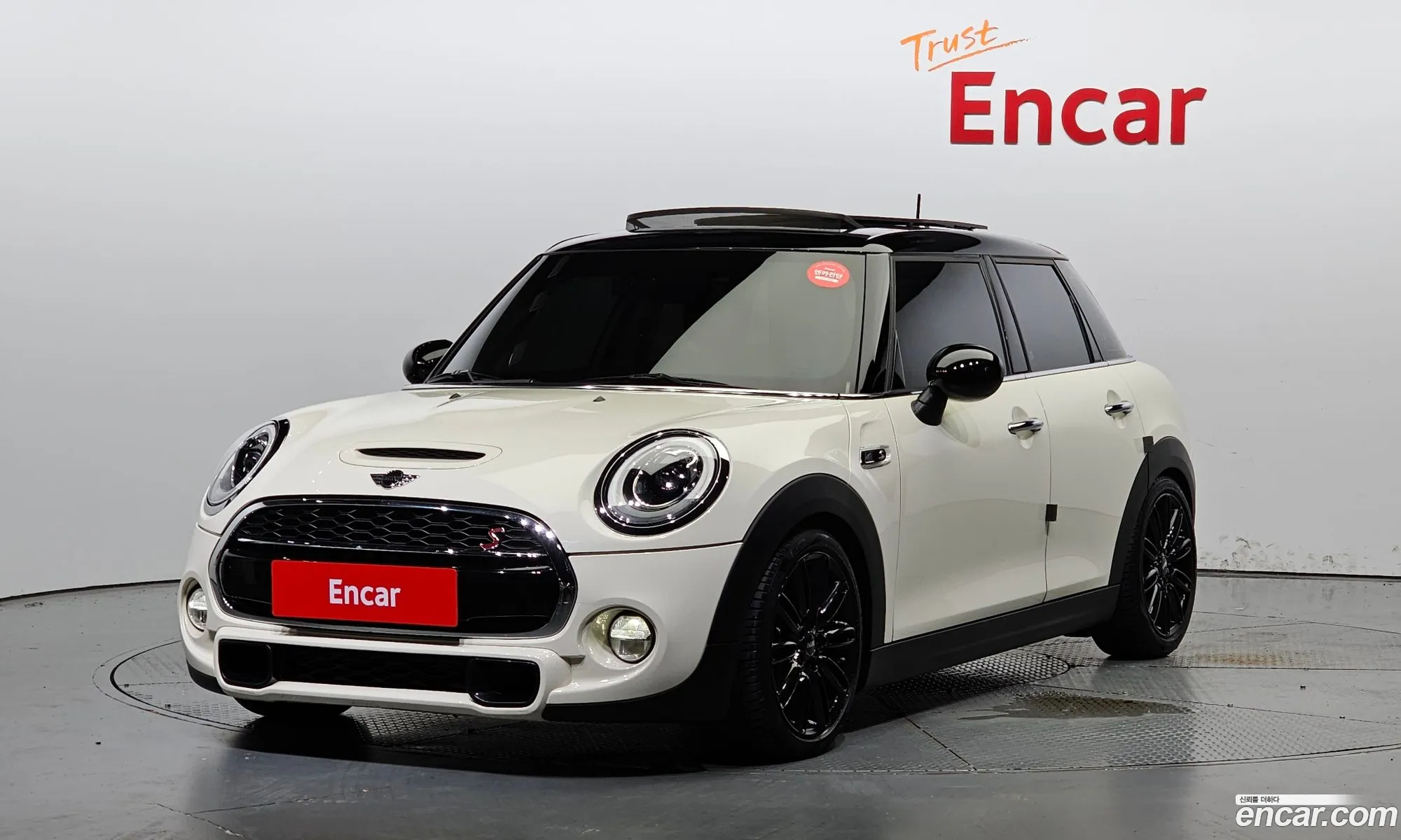 Mini Cooper S 5-Door Basic Model 3Rd Generation - фотография 908363