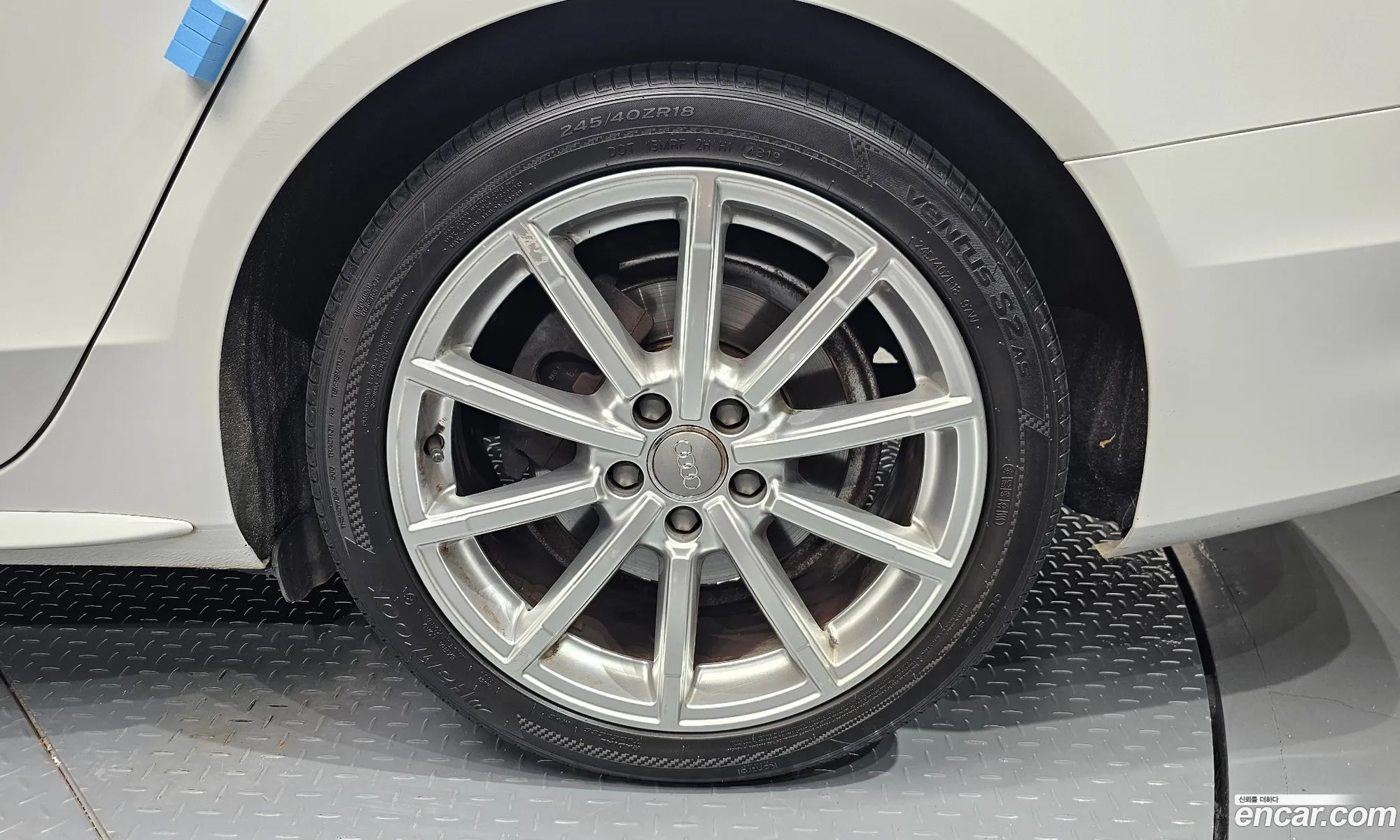 Audi New A4 20 Tfsi Quattro B8 - фотография 412924