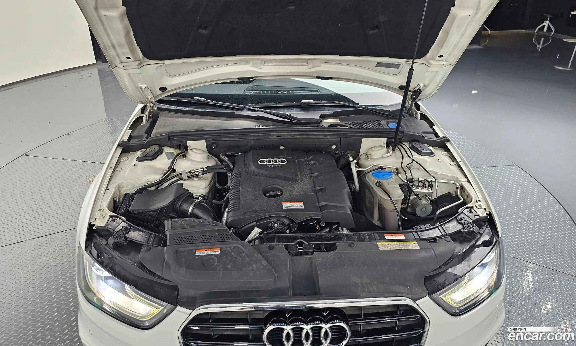 Audi New A4 20 Tfsi Quattro B8 - фотография 412925