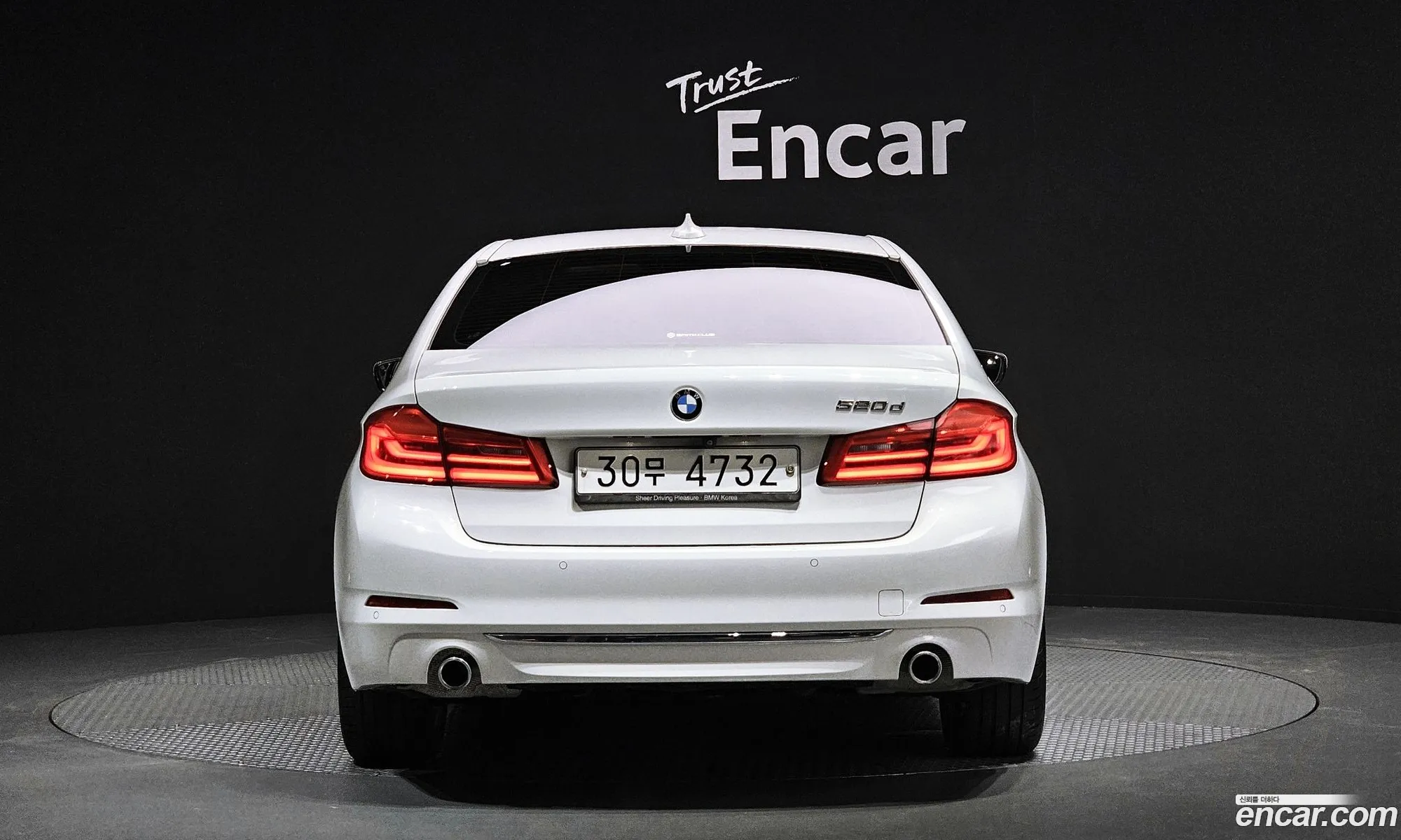 BMW 5 Series G30 520D Luxury Plus - фотография 8744595