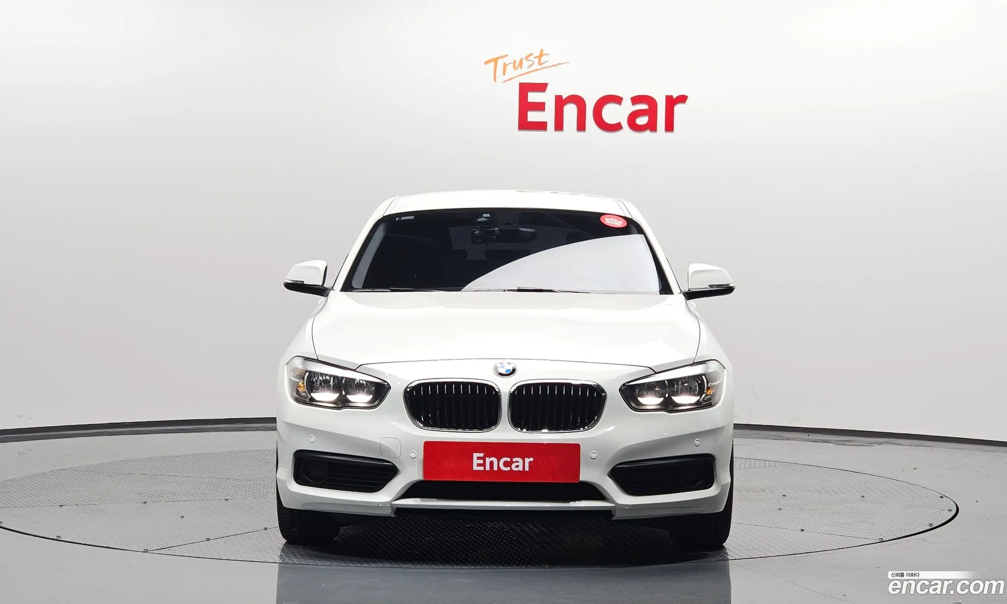 BMW 1 Series F20 118D Joy 5-Door - фотография 18422322