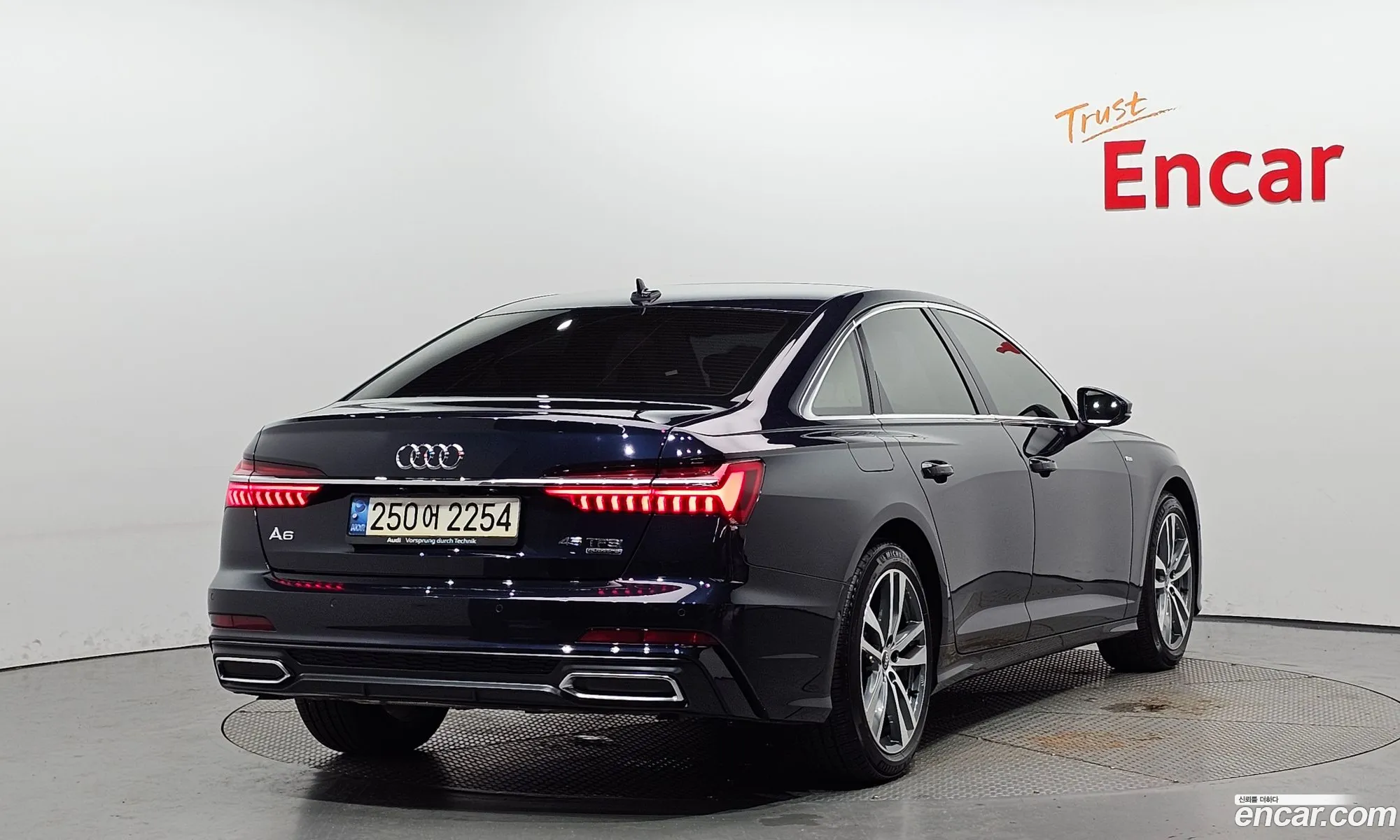 Audi A6 C8 45 Tfsi Quattro Premium - фотография 380812