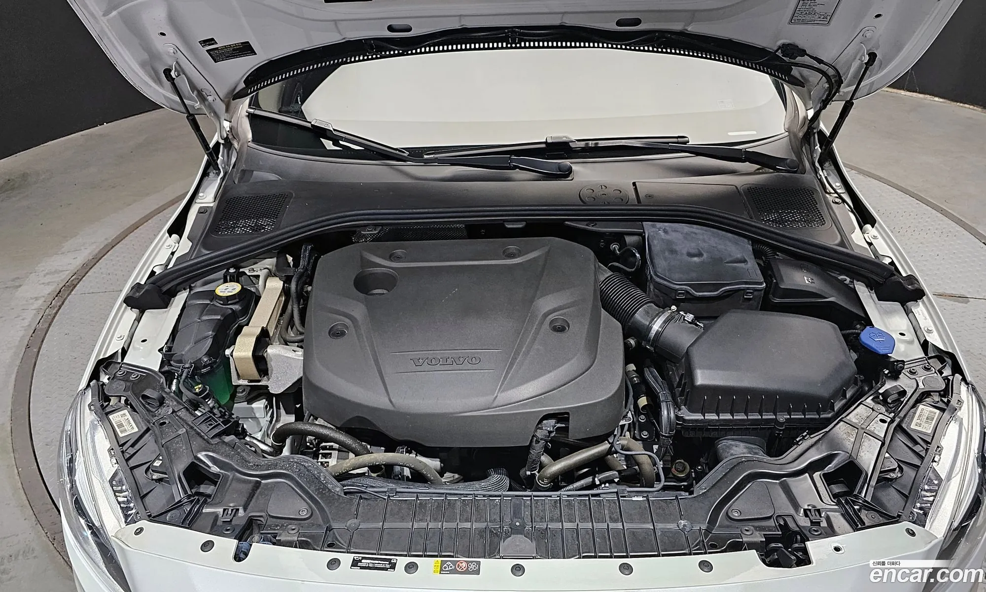 Volvo S60 D3 2Nd Generation - фотография 16943623