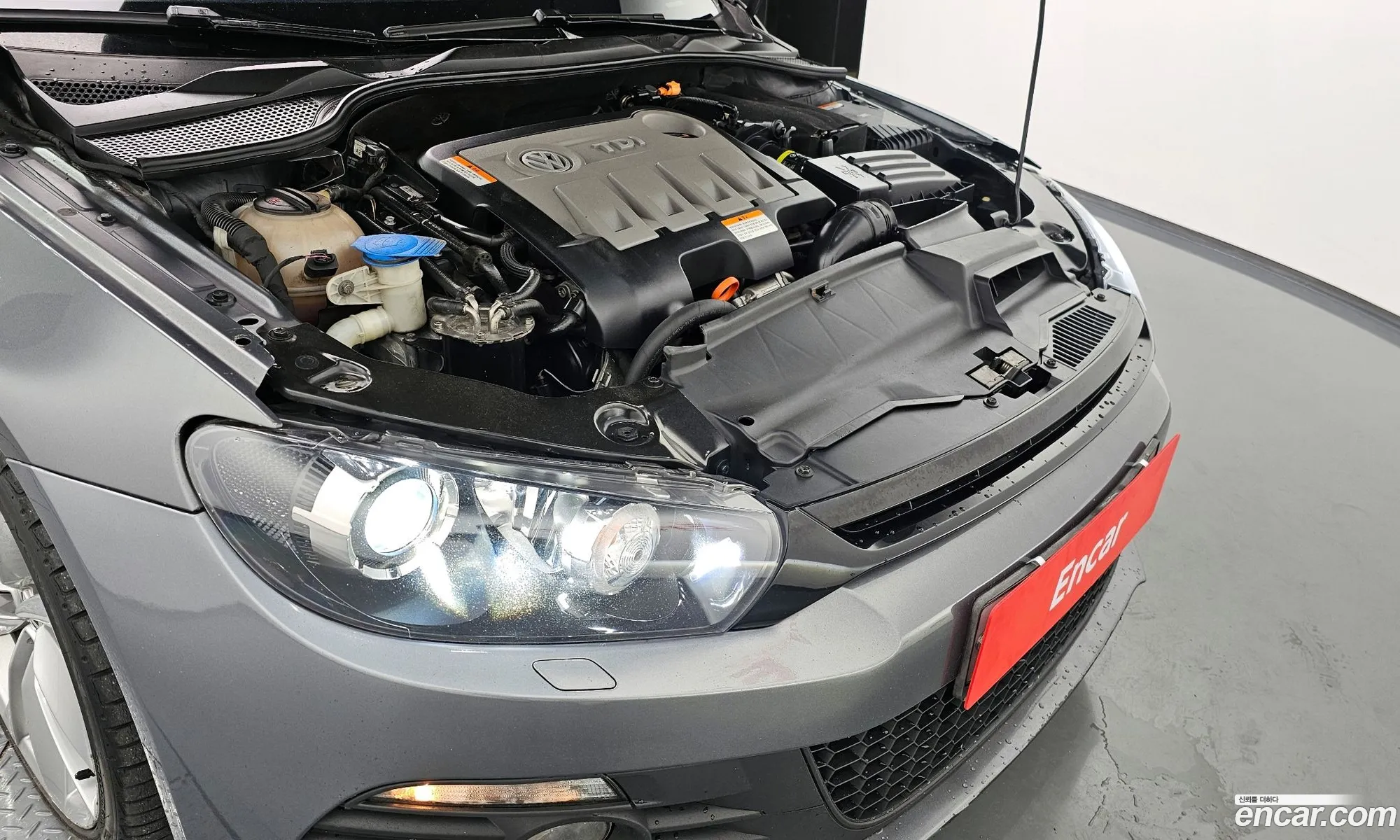 Volkswagen Scirocco 20 Tdi R-Line - фотография 8018851