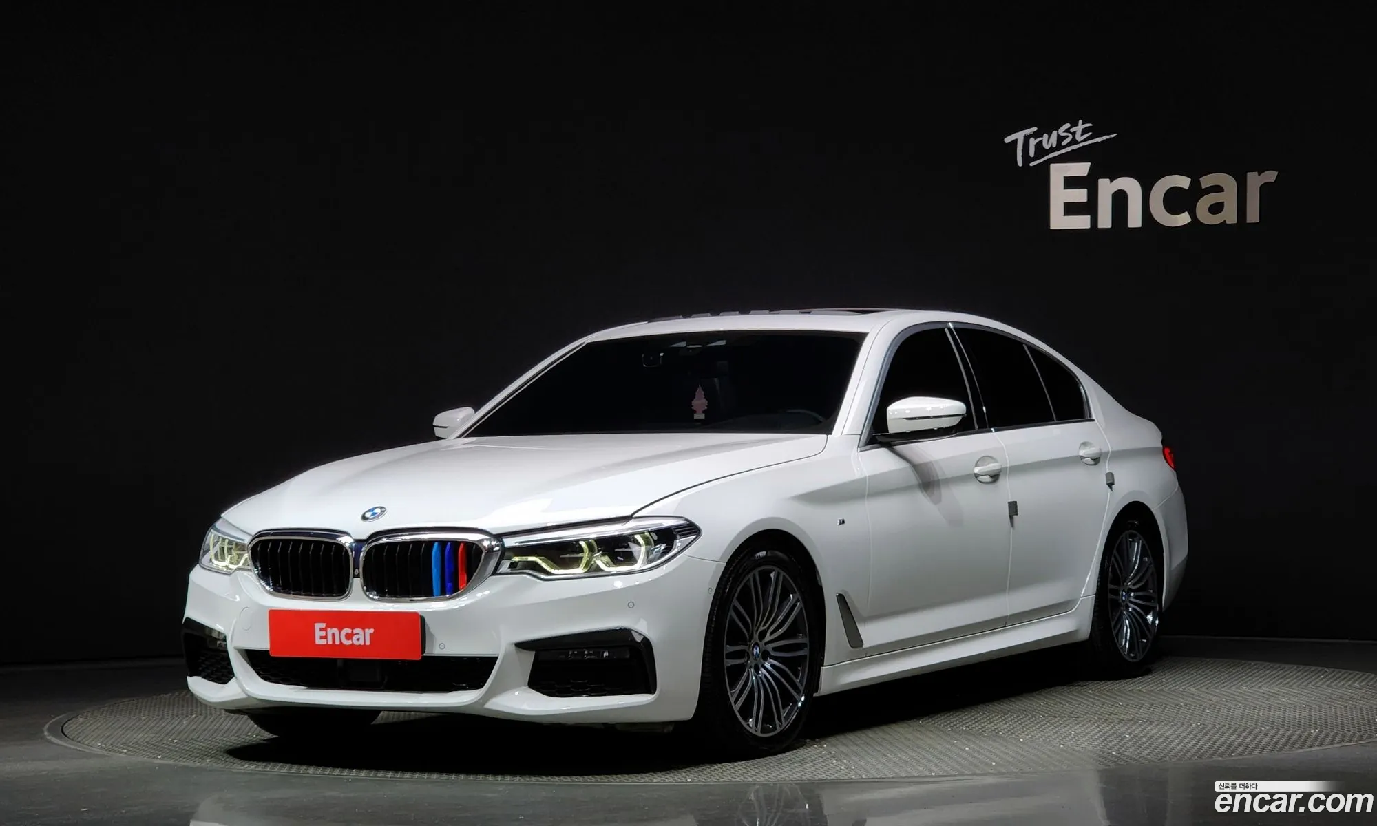 BMW 5 Series G30 530I M Sports Plus - фотография 15260083