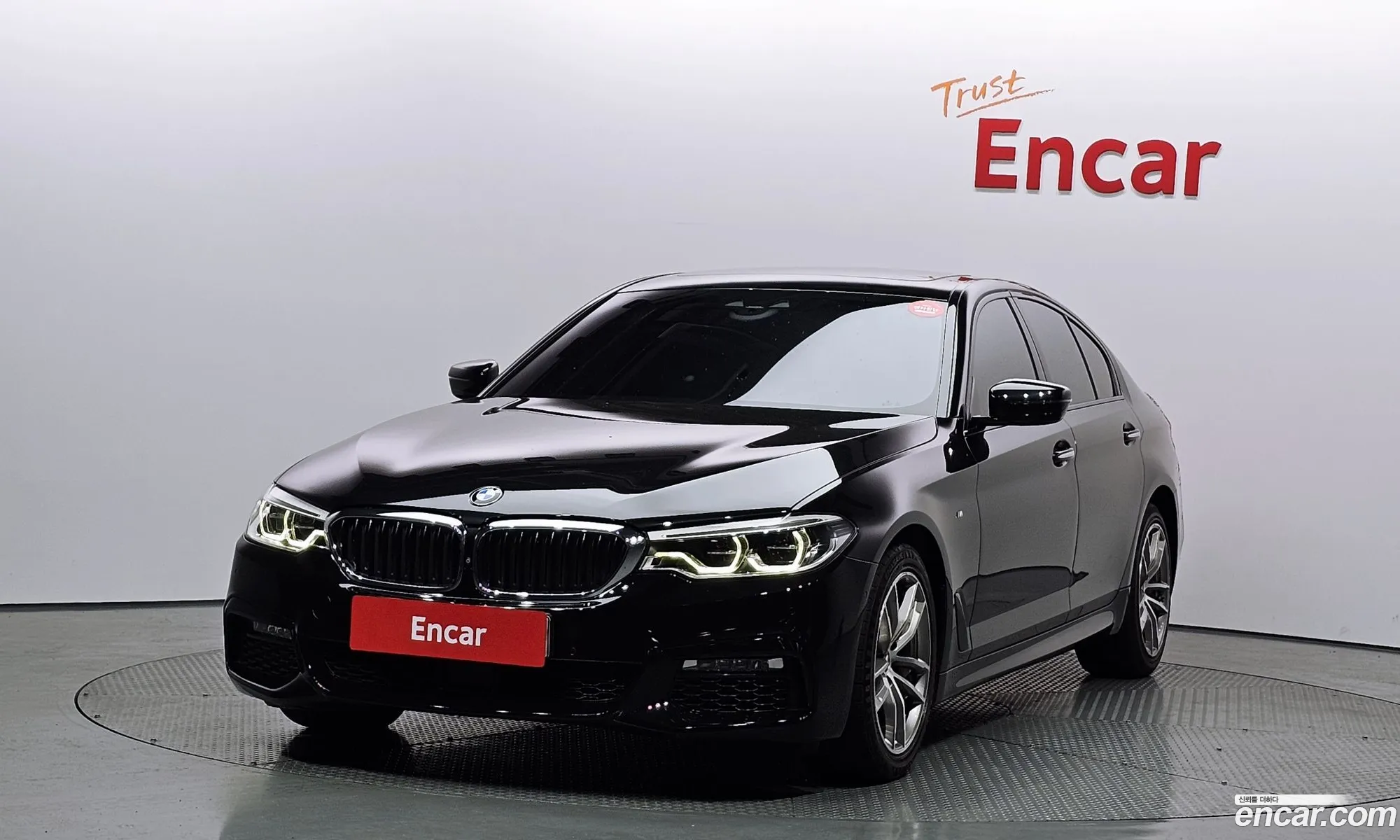 BMW 5 Series G30 520D M Sports Plus - фотография 18352015