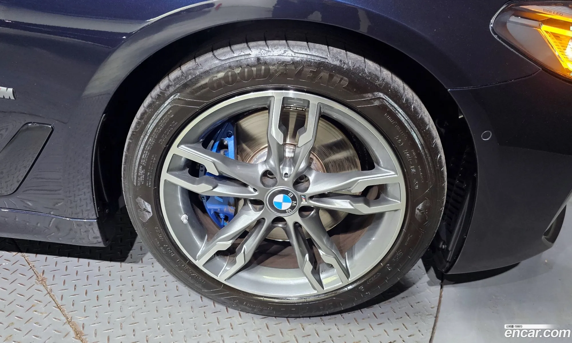BMW 5 Series G30 520I M Sports - фотография 5929430