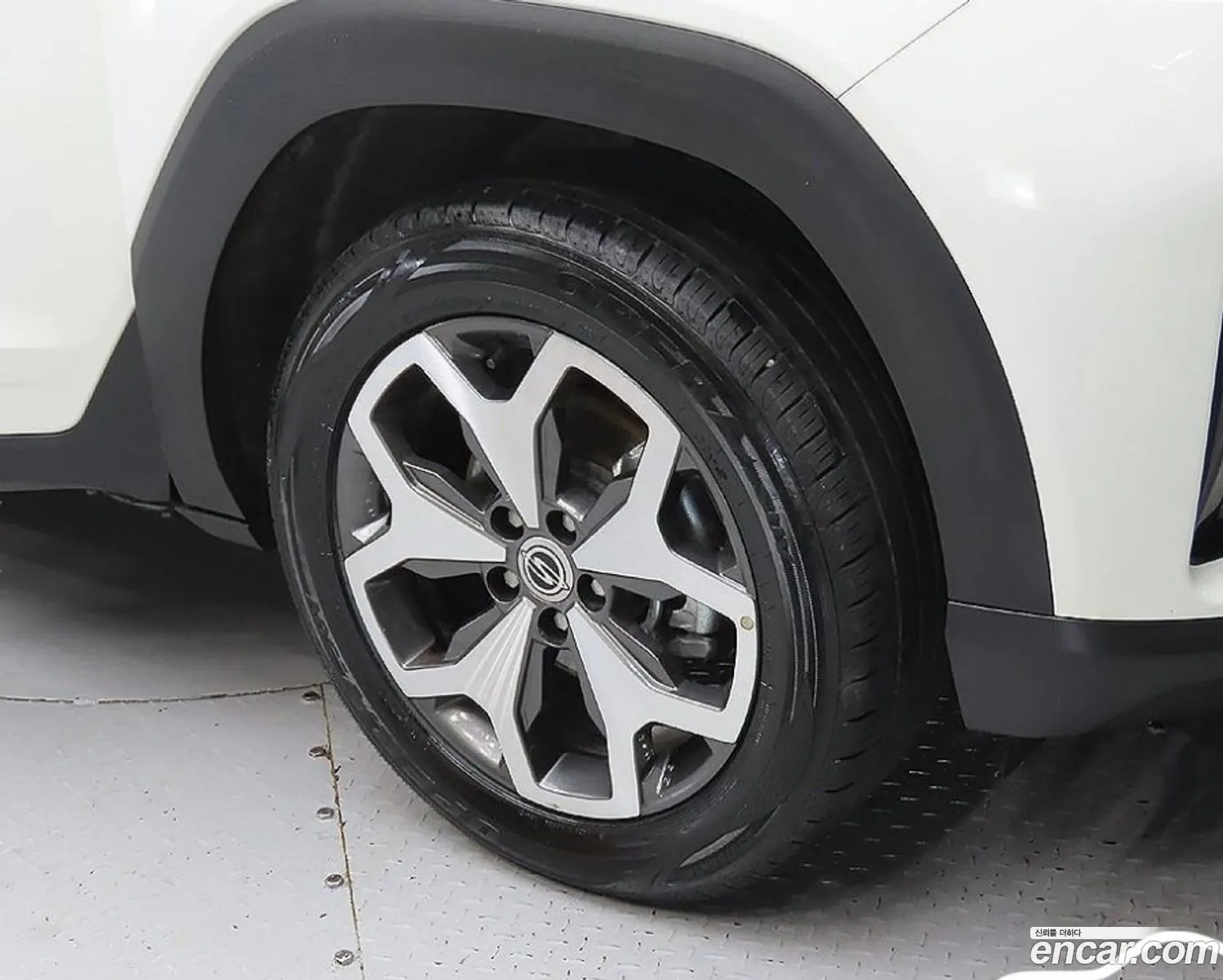 Kg Mobility Ssangyong Torres Gasoline 15 2Wd T7 - фотография 7193291