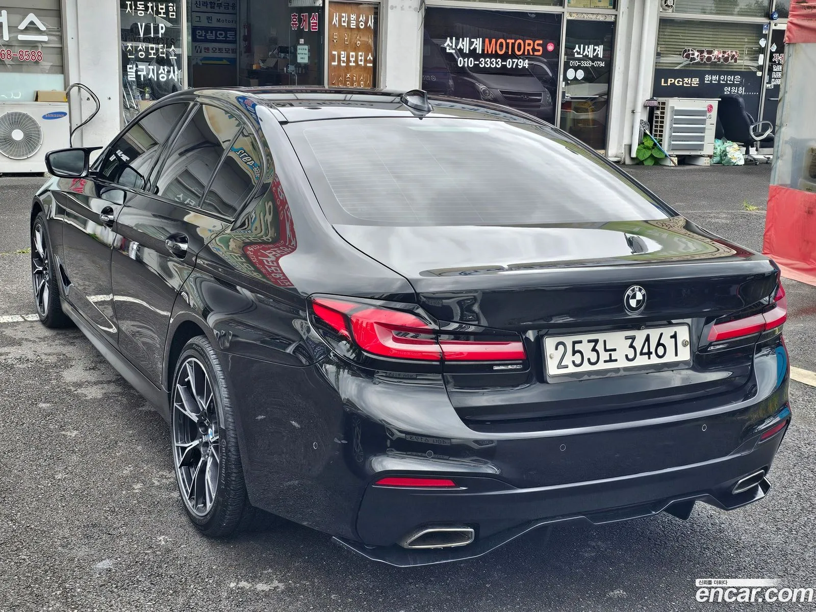 BMW 5 Series G30 520D xDrive M Sport Plus - фотография 18251809