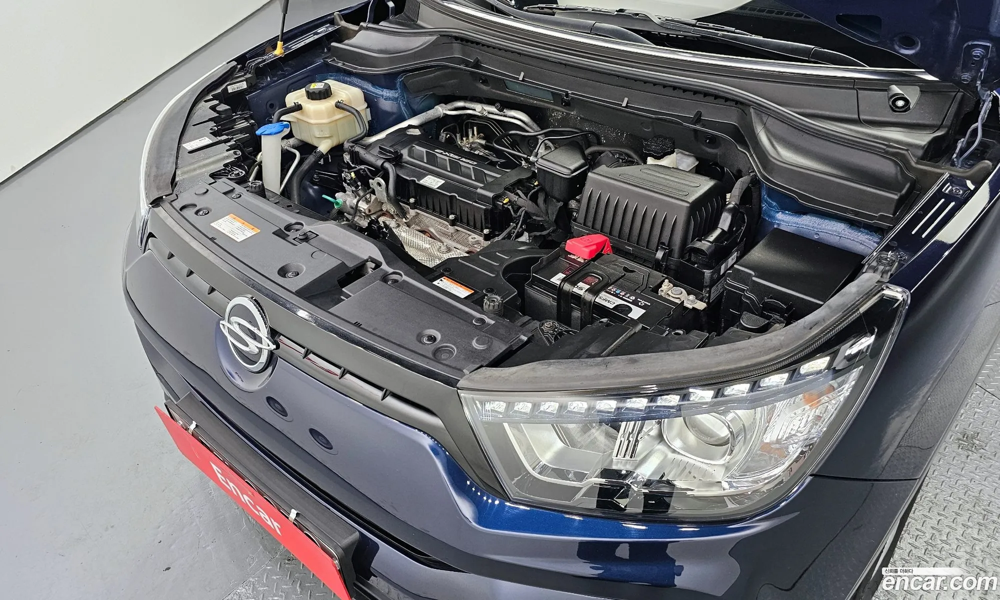 Kg Mobility Ssangyong Tivoli Armor Vx 2Wd - фотография 8447382