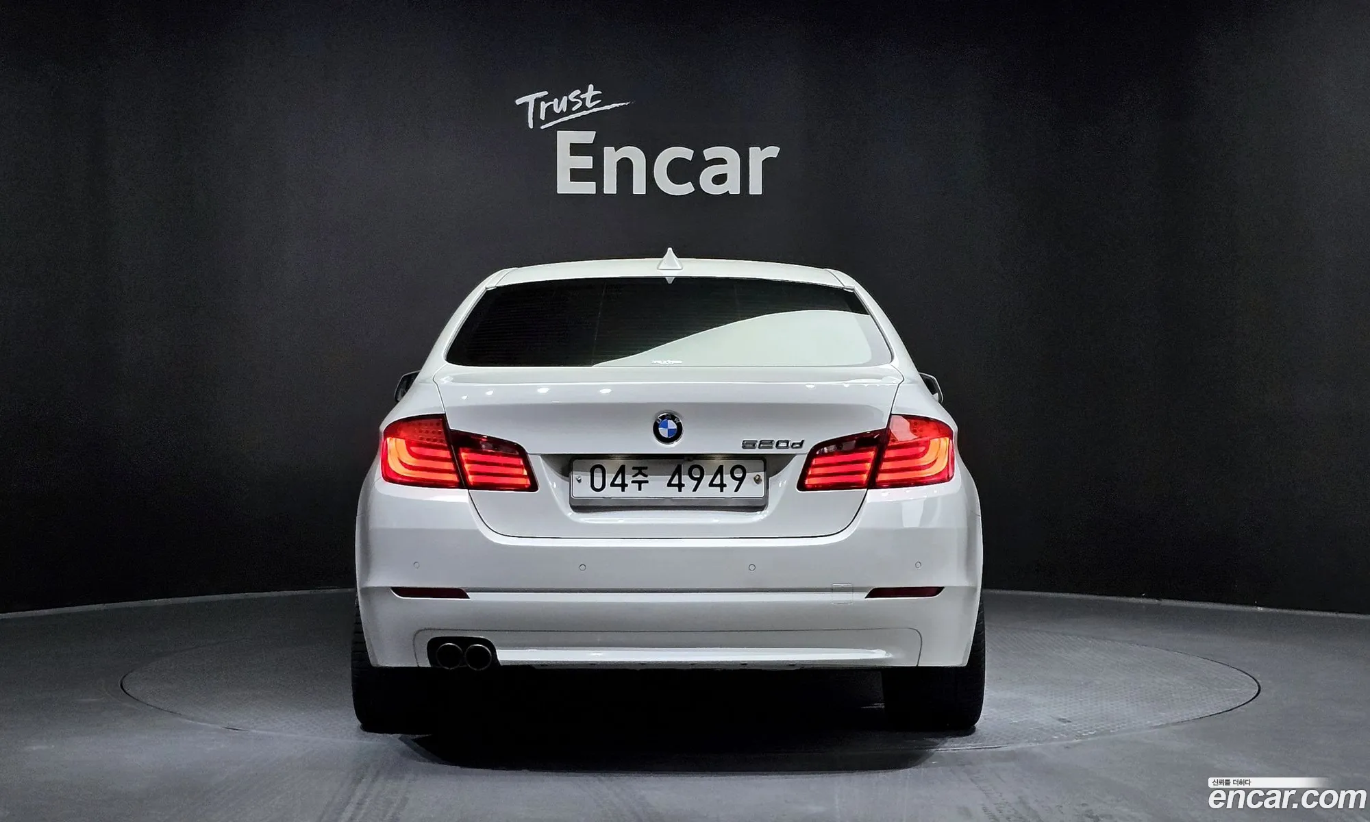BMW 5 Series F10 520D - фотография 18229556