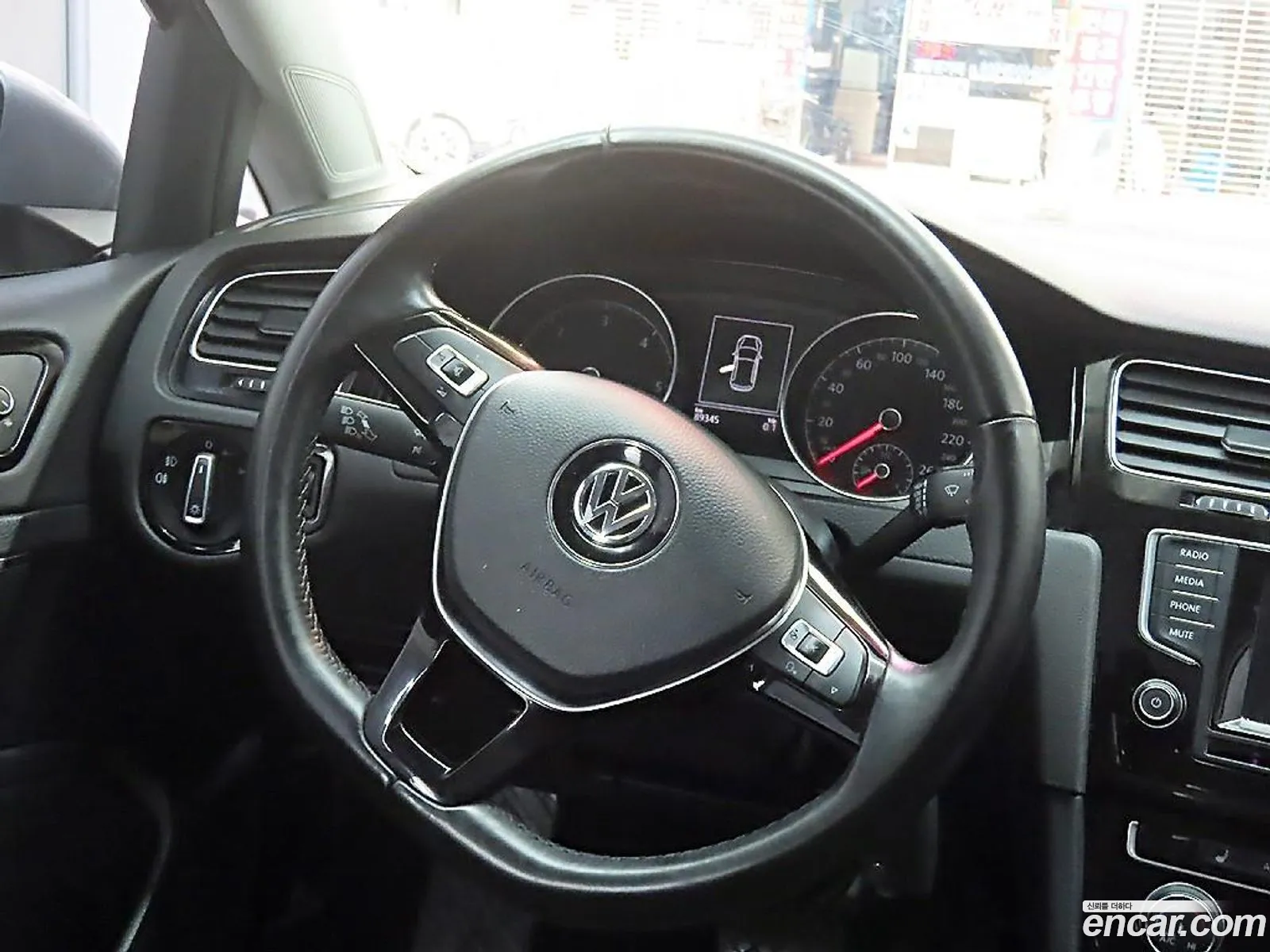 Volkswagen Golf 7Th Generation 16 Tdi - фотография 8018800