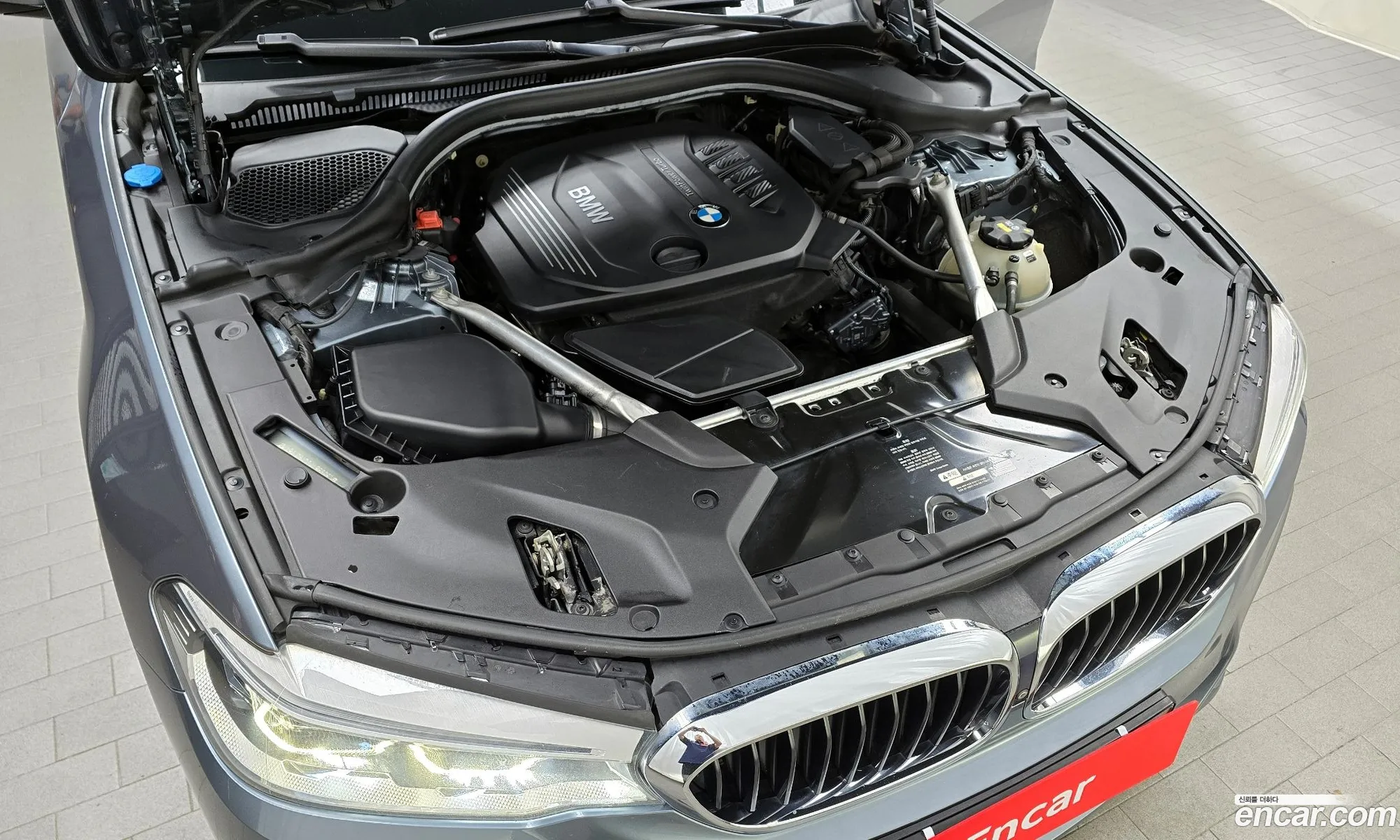 BMW 5 Series G30 520D xDrive M Sport Plus - фотография 7393069