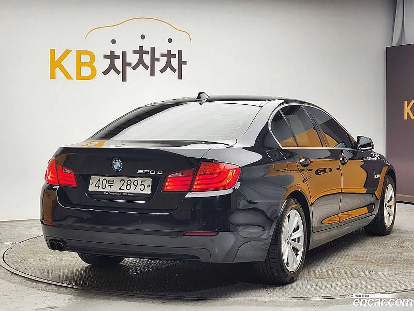 BMW 5 Series F10 520D - фотография 6918299