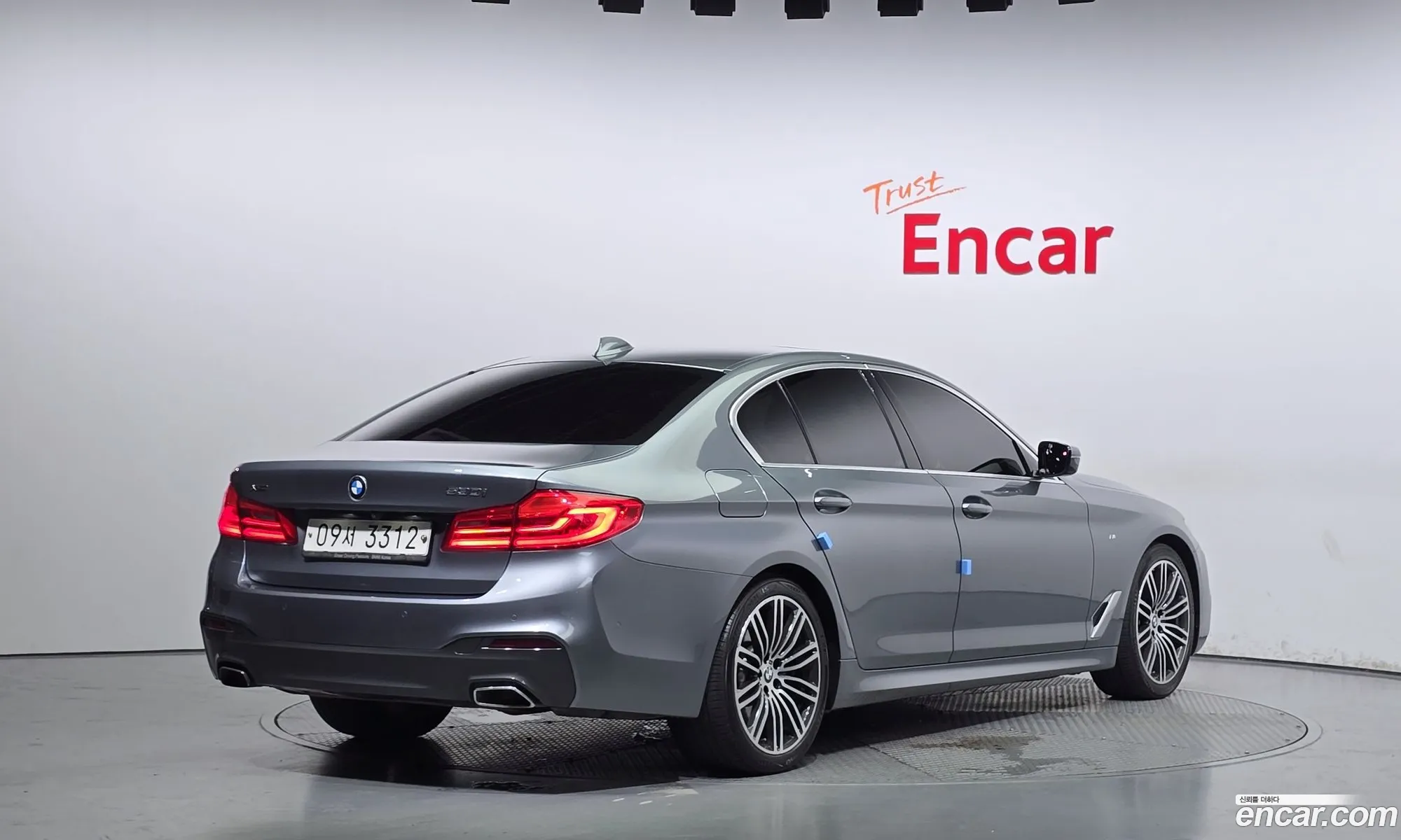 BMW 5 Series G30 530I xDrive M Sport Plus - фотография 6117699