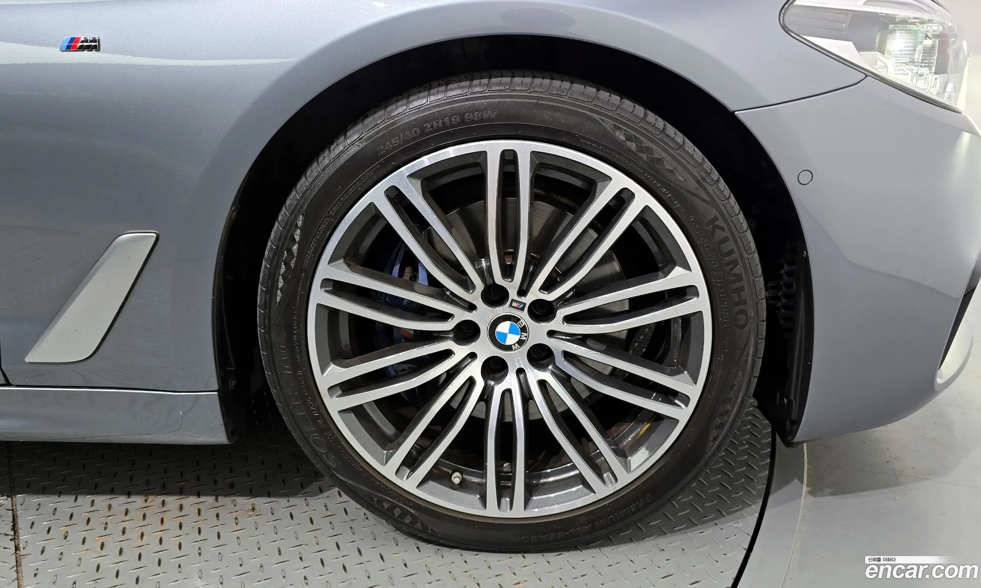 BMW 5 Series G30 530I xDrive M Sport Plus - фотография 6117702