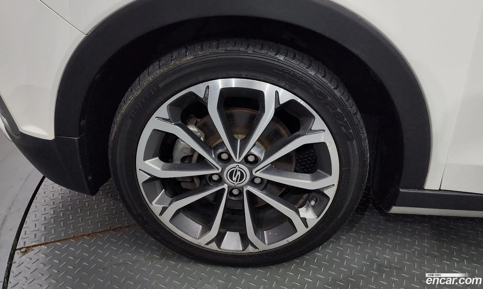 Kg Mobility Ssangyong Tivoli Air Diesel Rx 4Wd - фотография 7223267