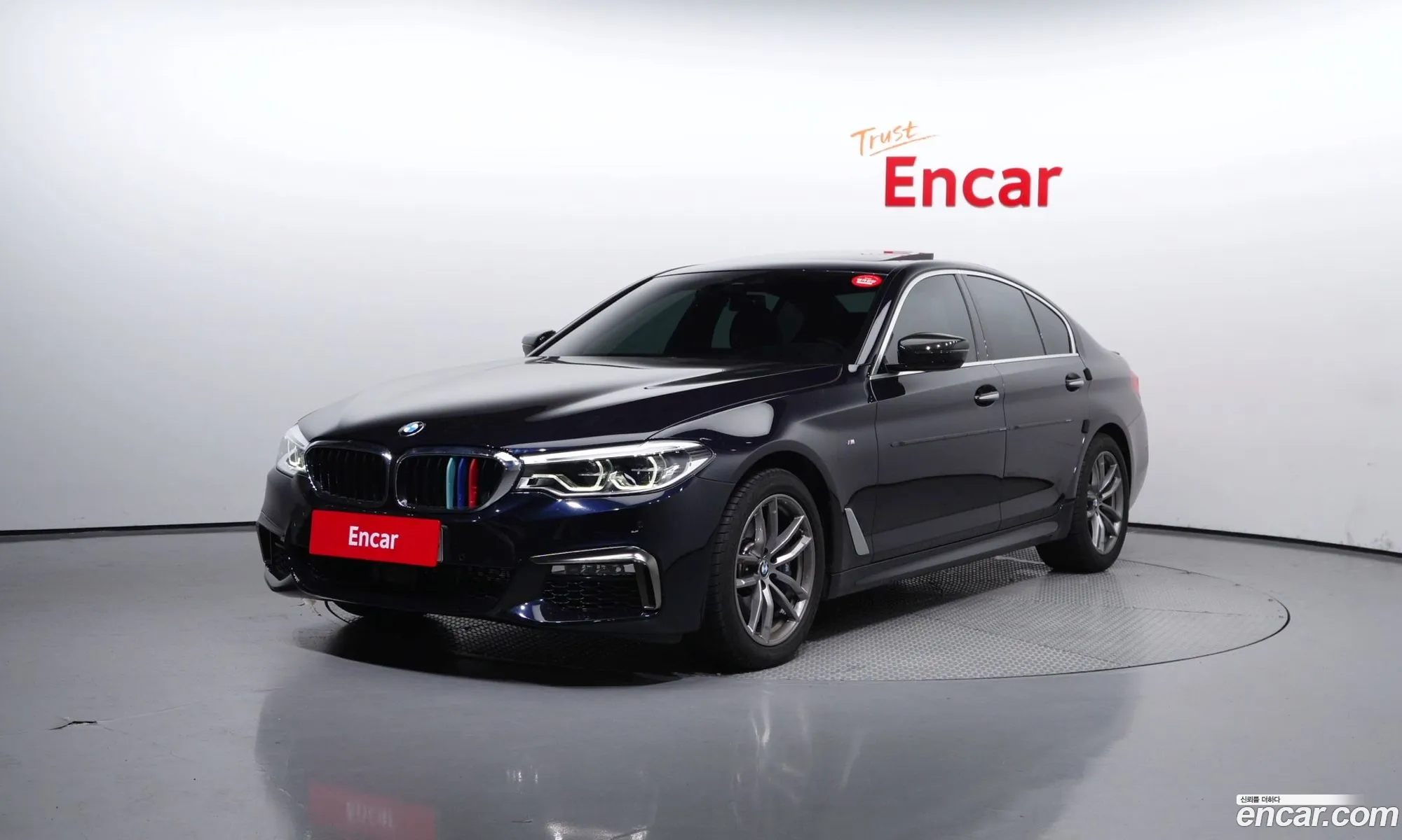 BMW 5 Series G30 530I xDrive M Sports - фотография 7930148
