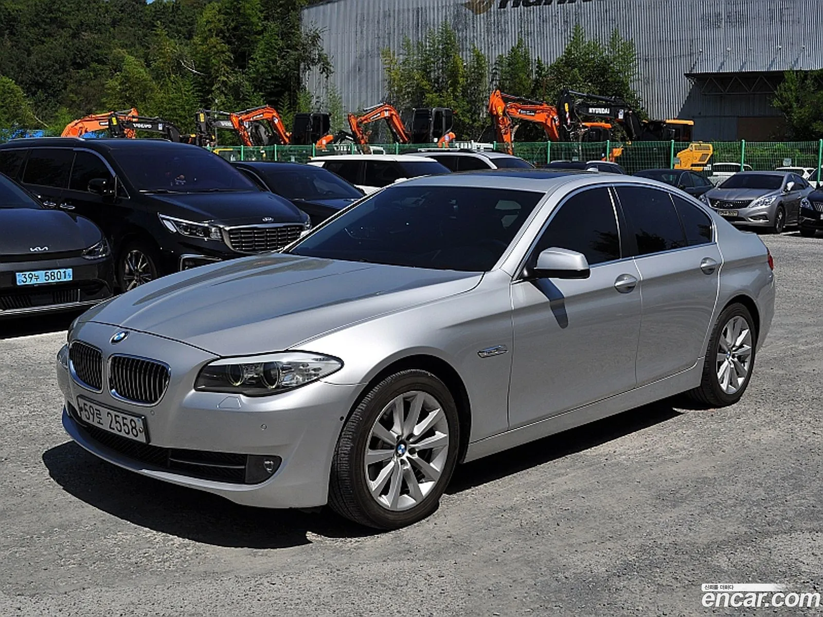 BMW 5 Series F10 528I - фотография 12393143