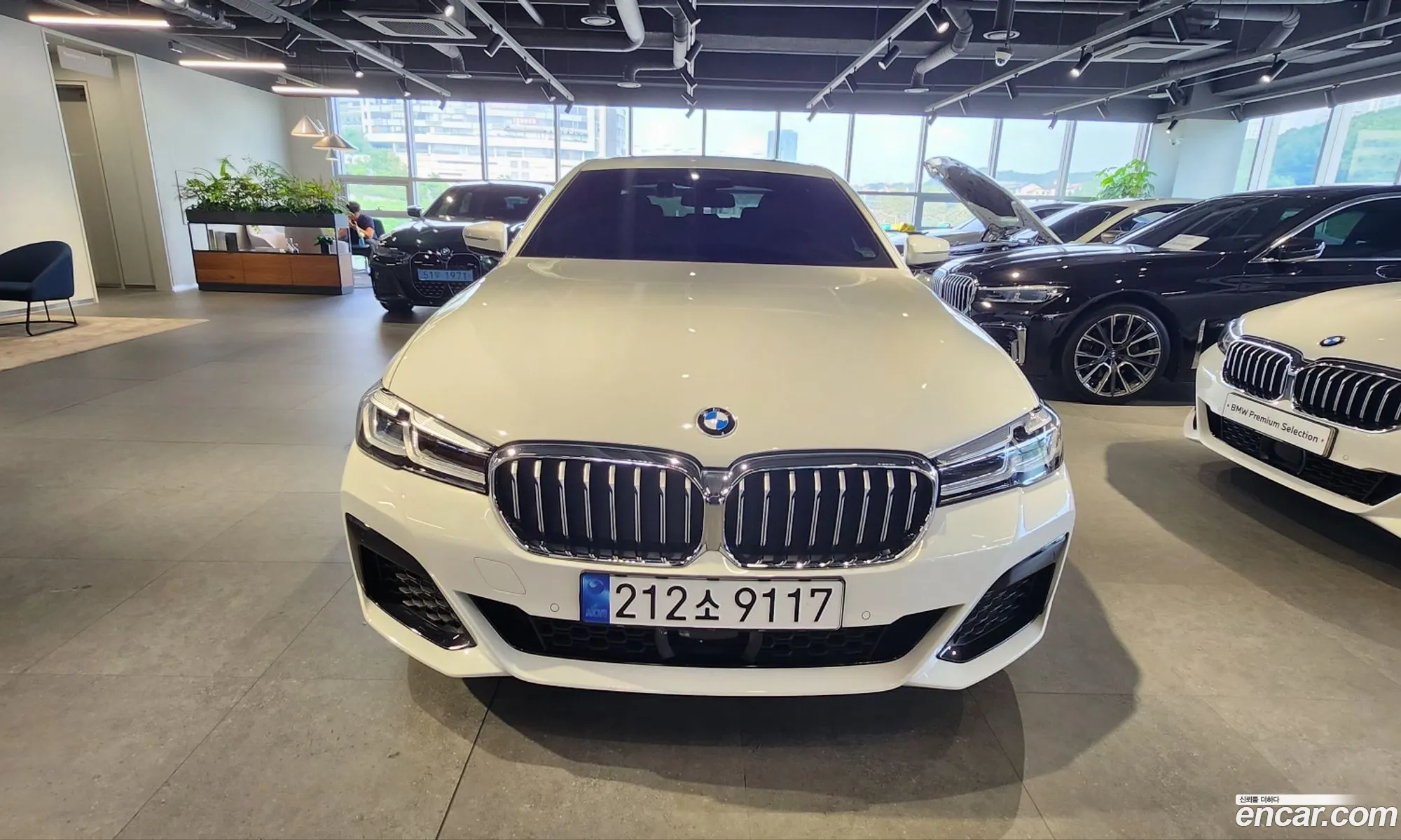 BMW 5 Series G30 520I M Sports - фотография 6641723