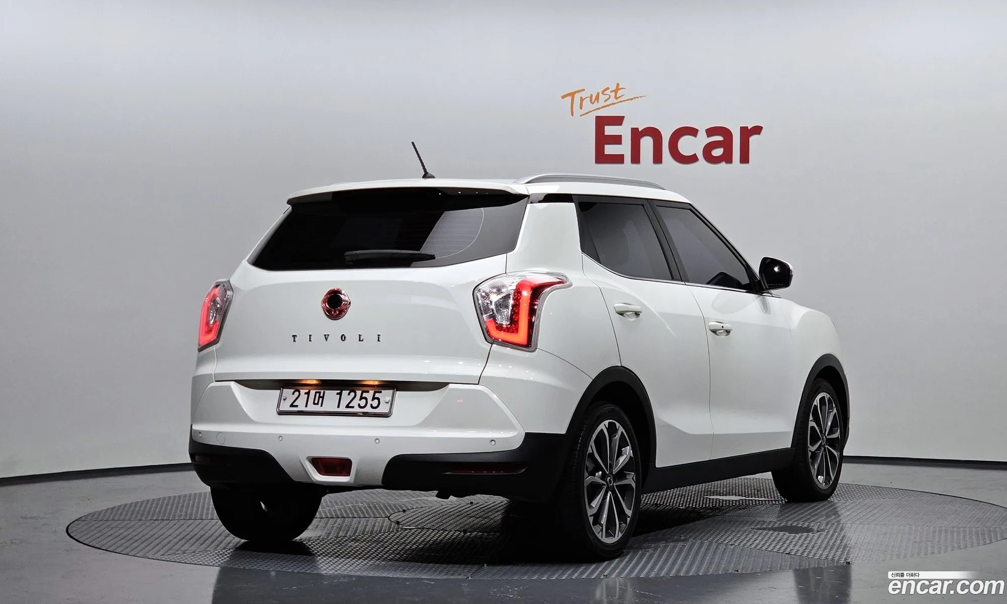Kg Mobility Ssangyong Tivoli Armor Gear Edition 2Wd - фотография 8336468