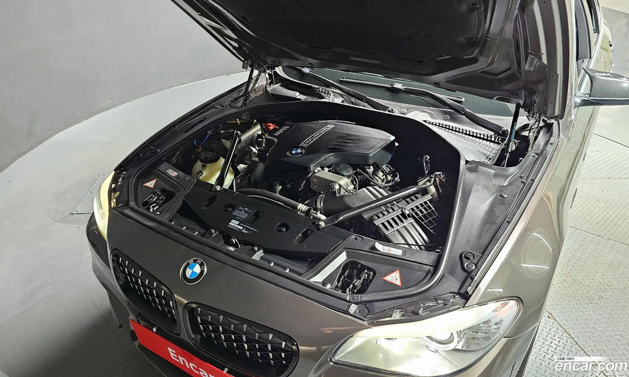 BMW 5 Series F10 528I xDrive - фотография 18338414