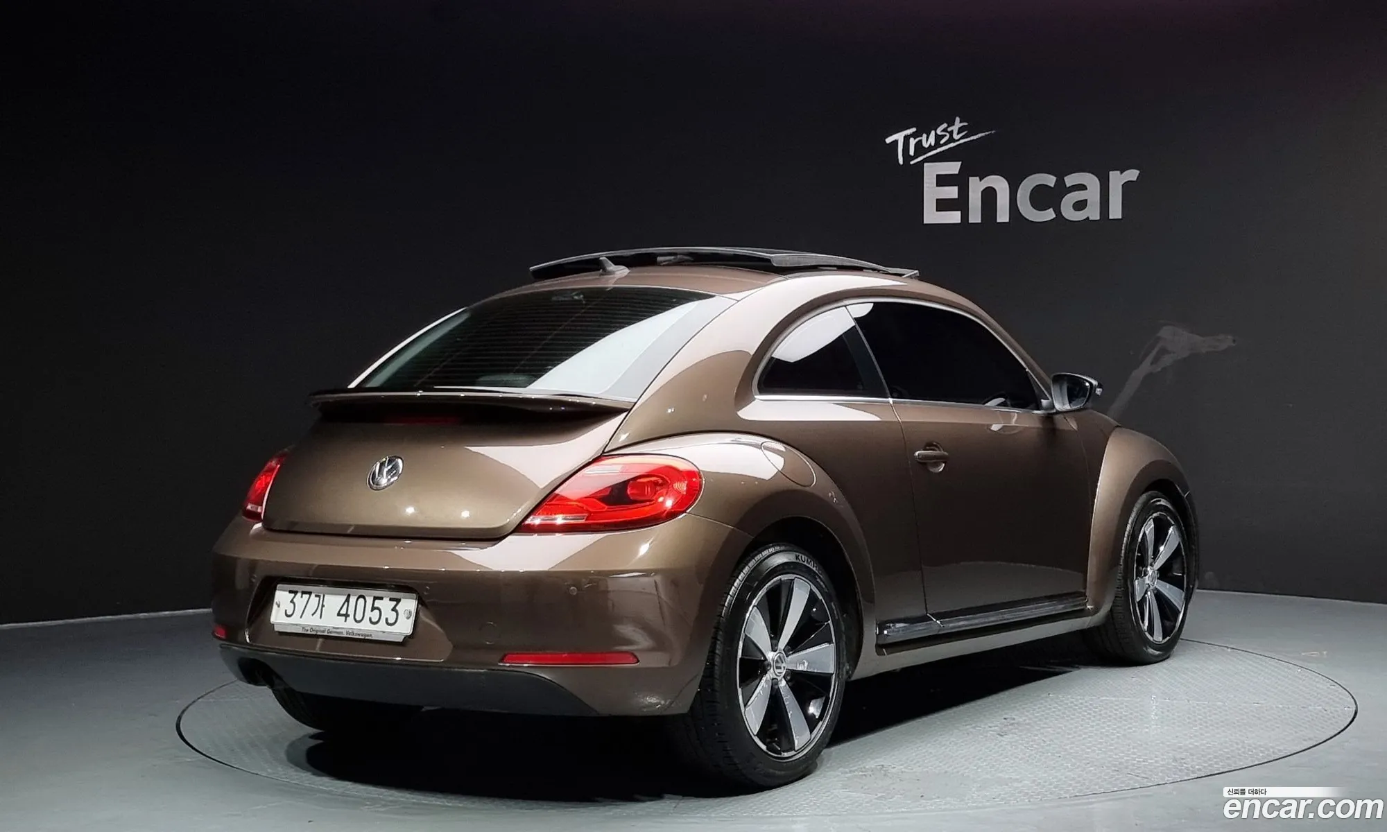 Volkswagen The Beetle 20 Tdi Premium 3Rd Generation - фотография 12487037