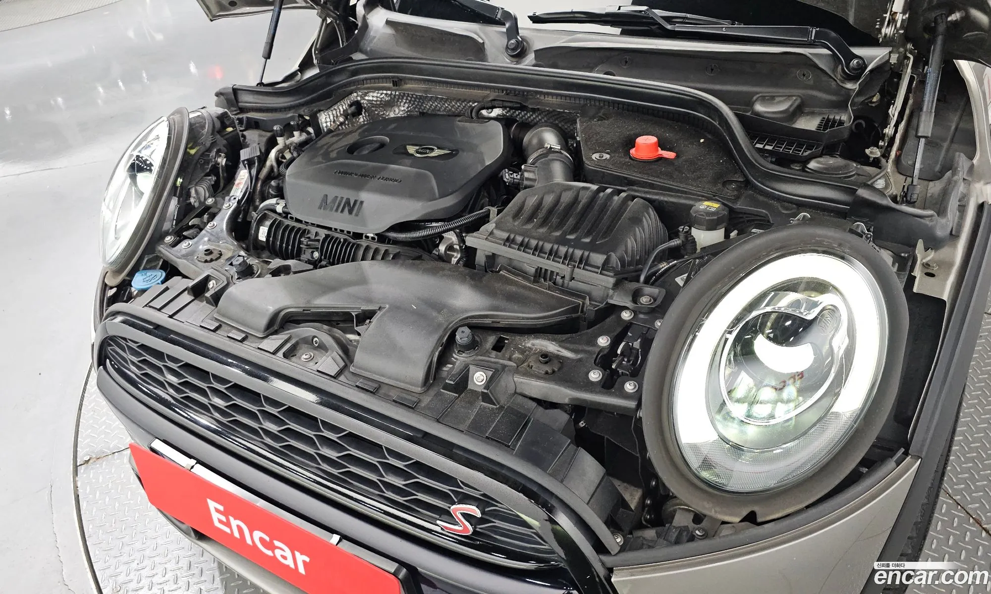 Mini Cooper S Convertible Basic 3Rd Generation - фотография 937907